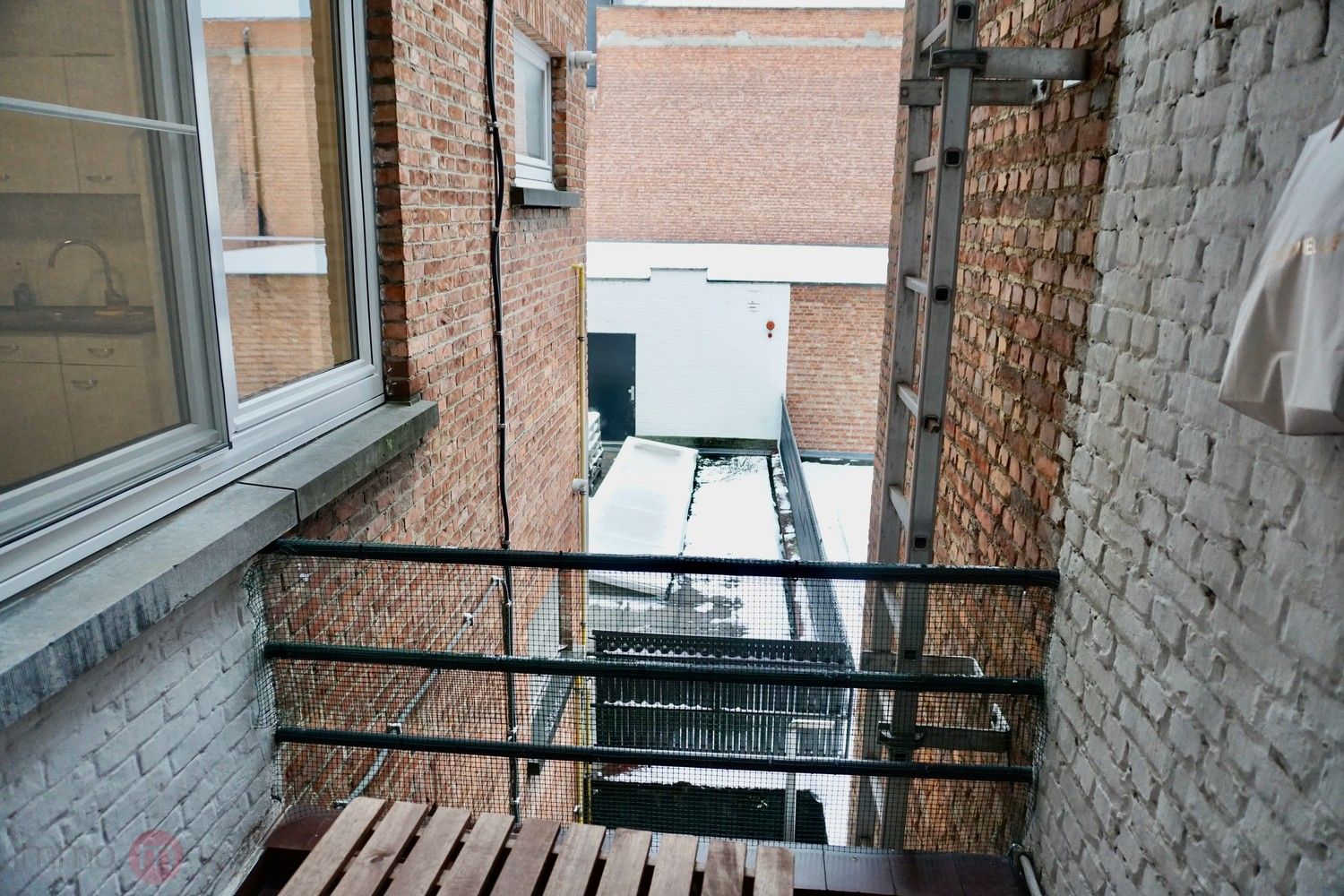 Centraal gelegen 1 slaapkamer appartement op 3 min. van het station van Leuven. foto 6