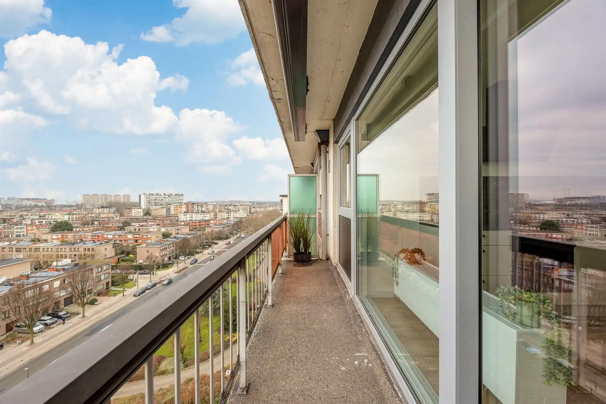 Gerenoveerd app. met 2 slpkmrs. en terras foto 23