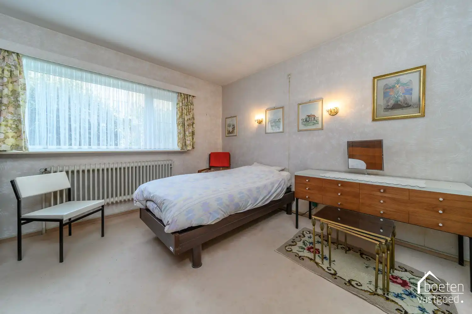 Veurne: Open bebouwing met 3 slaapkamers (waarvan 1 gelijkvloers, alsook de badkamer), garage en onderhoudsvriendelijke tuin op 438 m² grondoppervlakte. foto 8