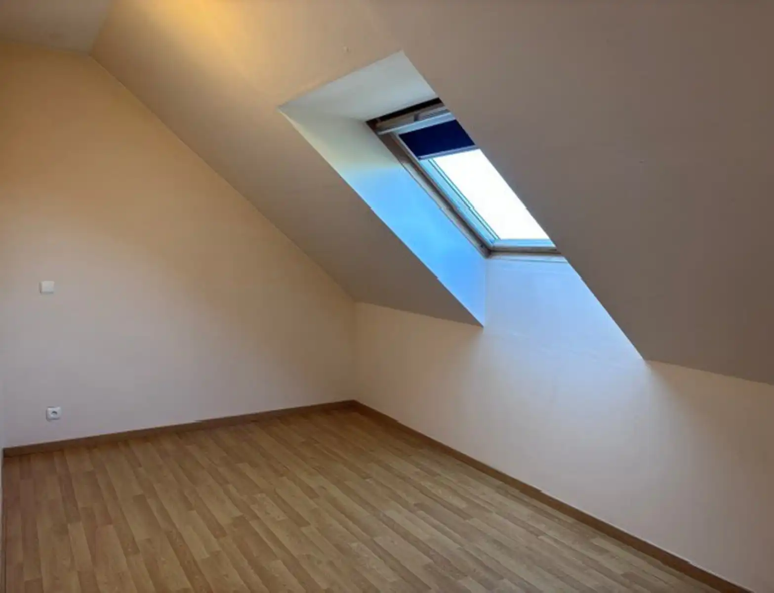 Ruim dakappartement in het centrum van Tielt.  foto 13
