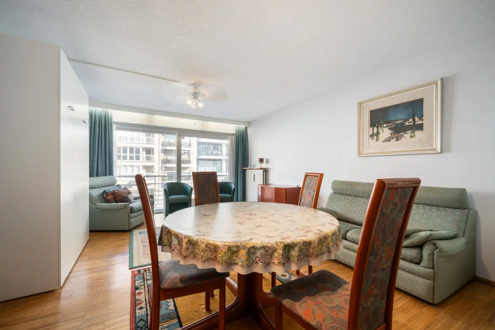 Ruime studio met terras foto 4