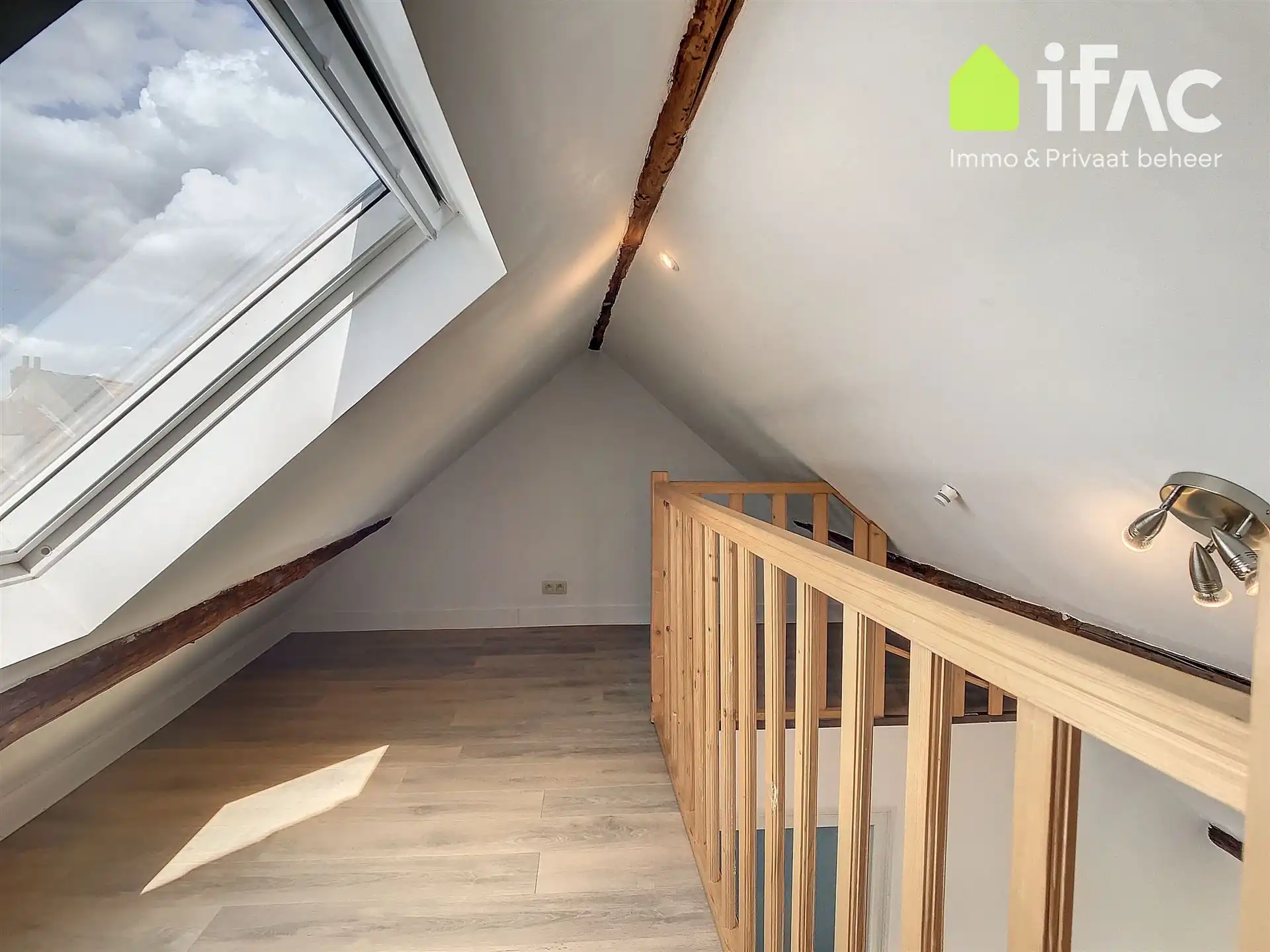 Gerenoveerde 4 slaapkamer woning in centrum Tervuren foto 17