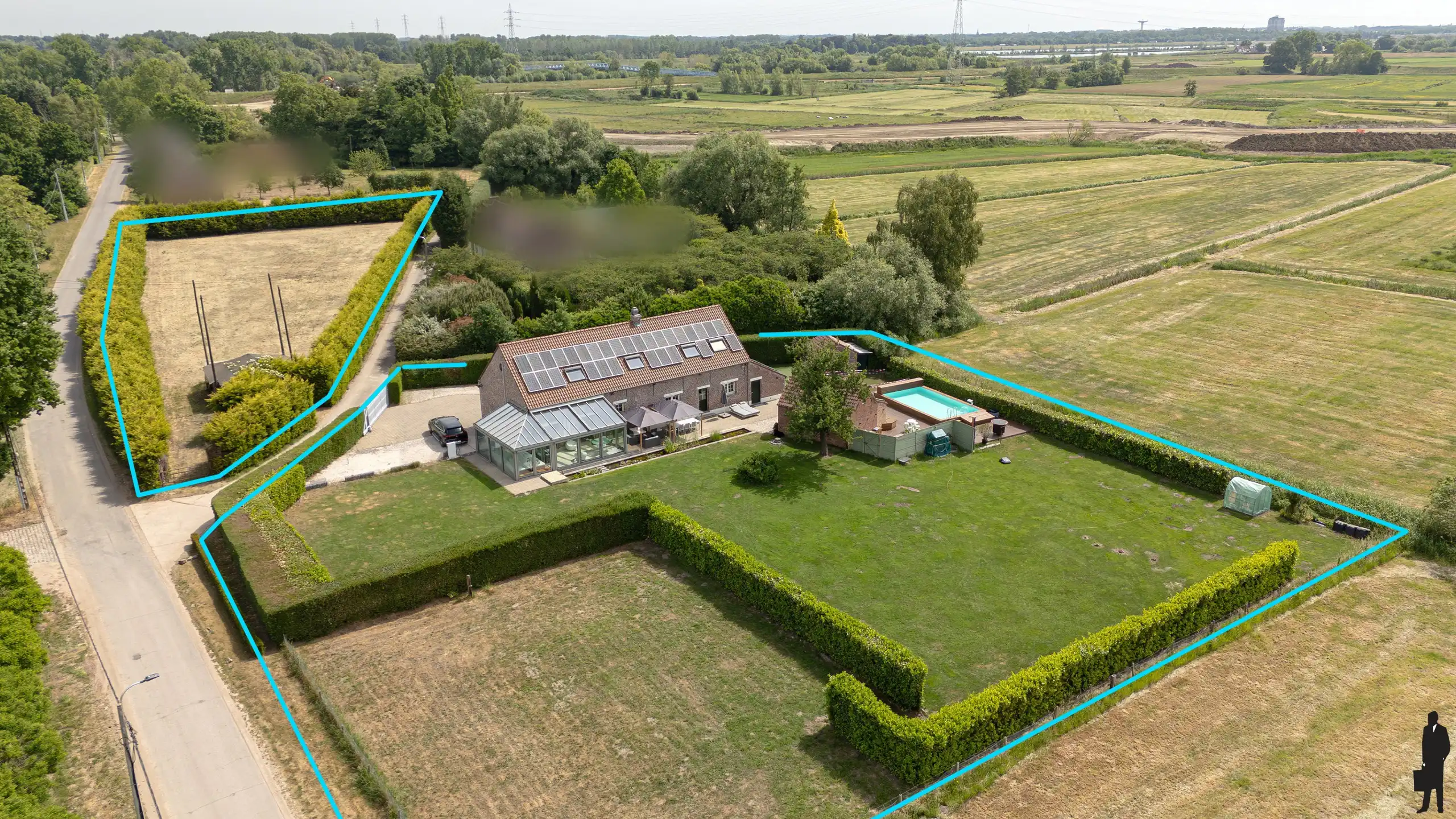 Exclusieve villa hoeve op ca. 7.000 m². foto 2