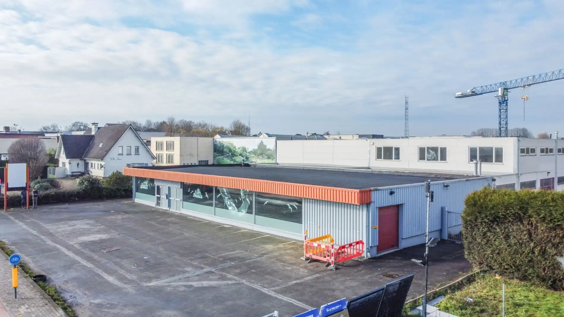 PROJECTGEBOUW/PROJECTGROND ! foto 4