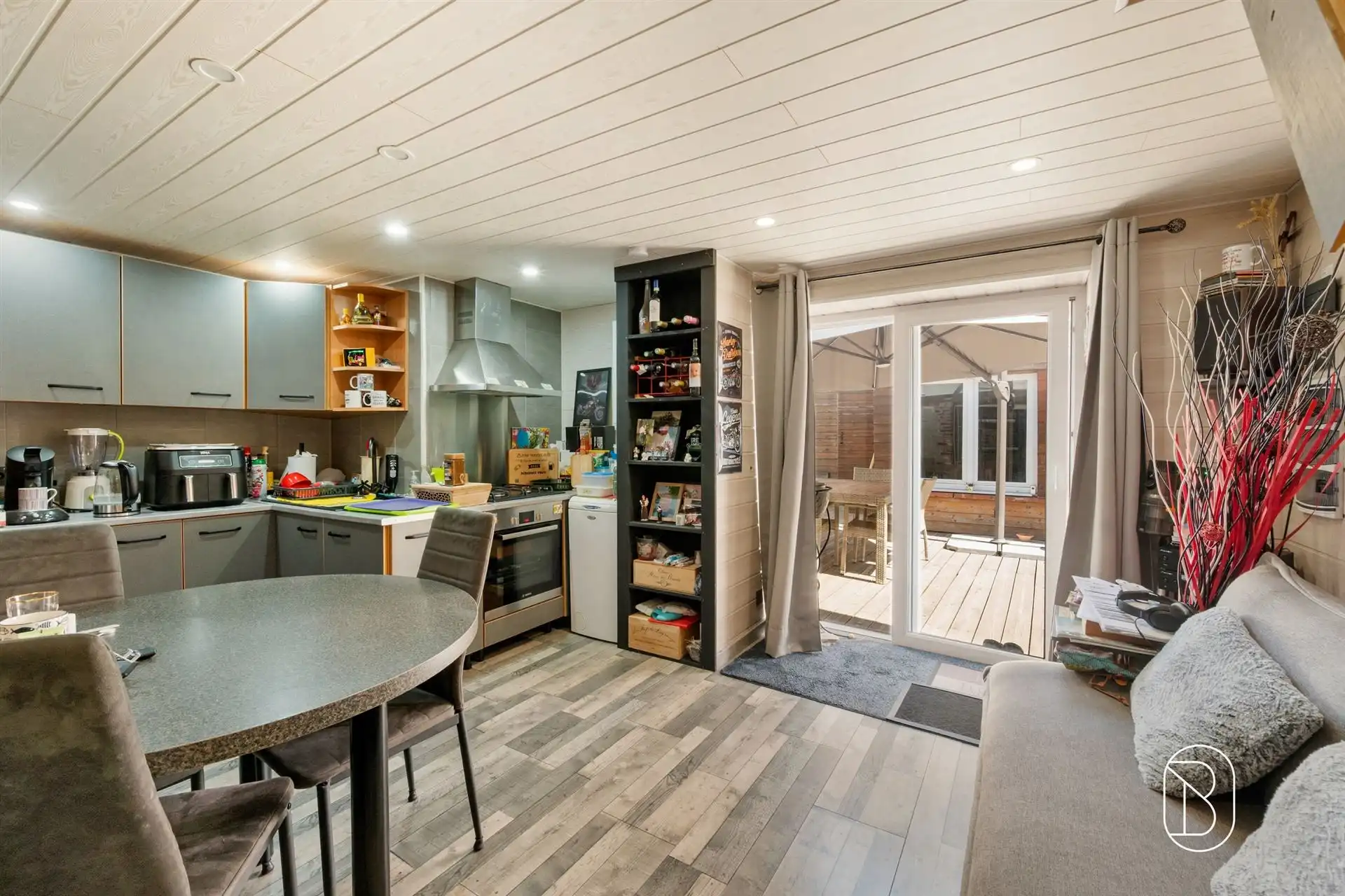 Charmewoning op een perceel van 660m² foto 13