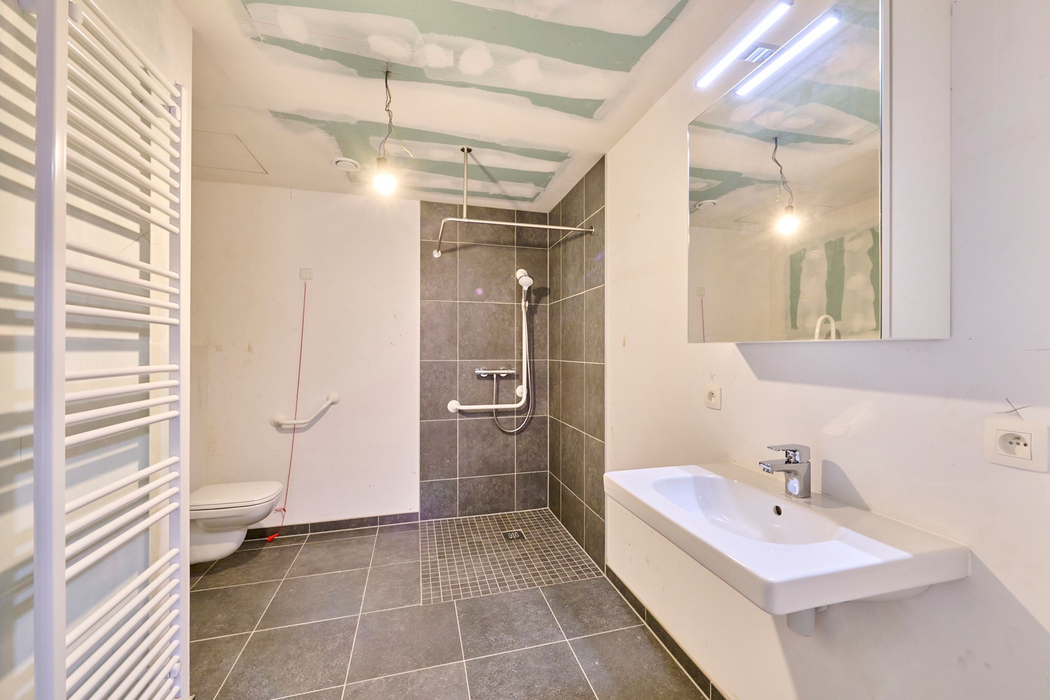 ASSISTENTIEWONING, 1 SLAAPKAMER, GROOT TERRAS foto 9