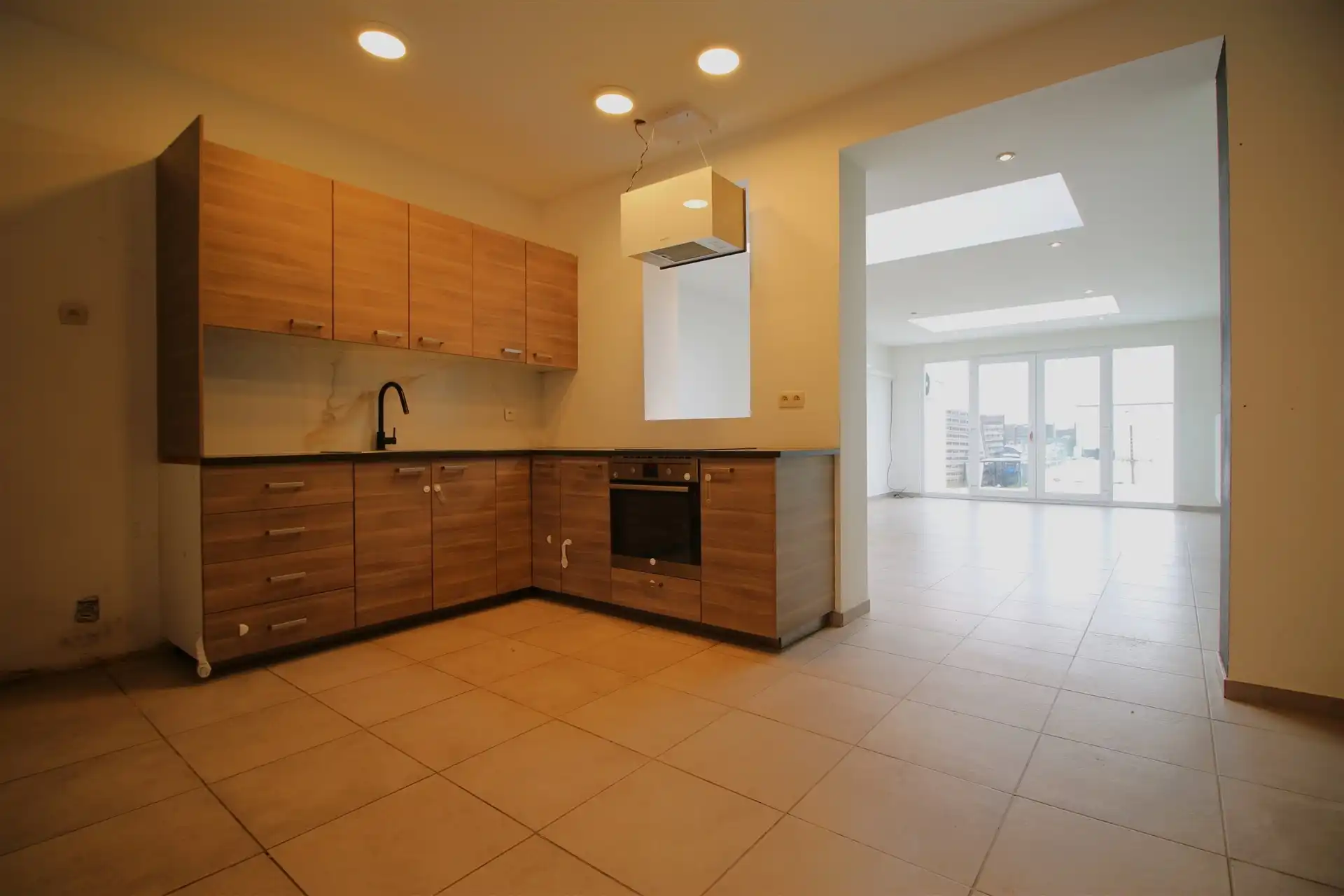 Vernieuwde gezellige woning in centrum Ruisbroek foto 7