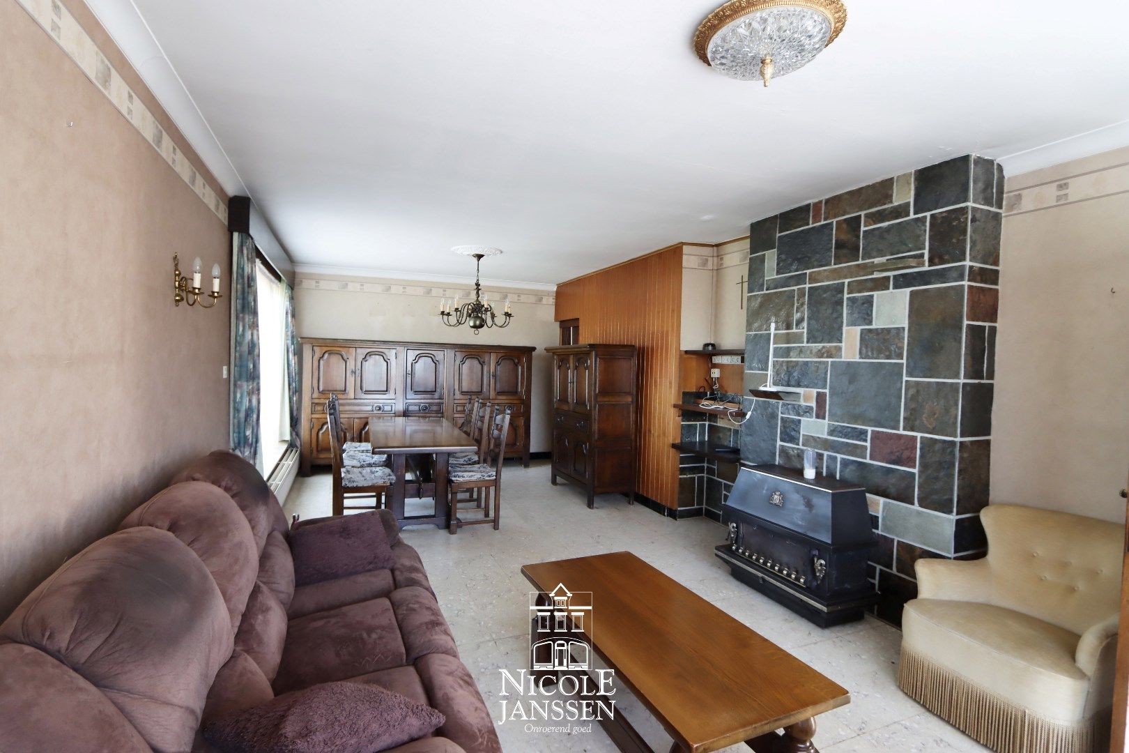 Woning met loods/stallen foto 4