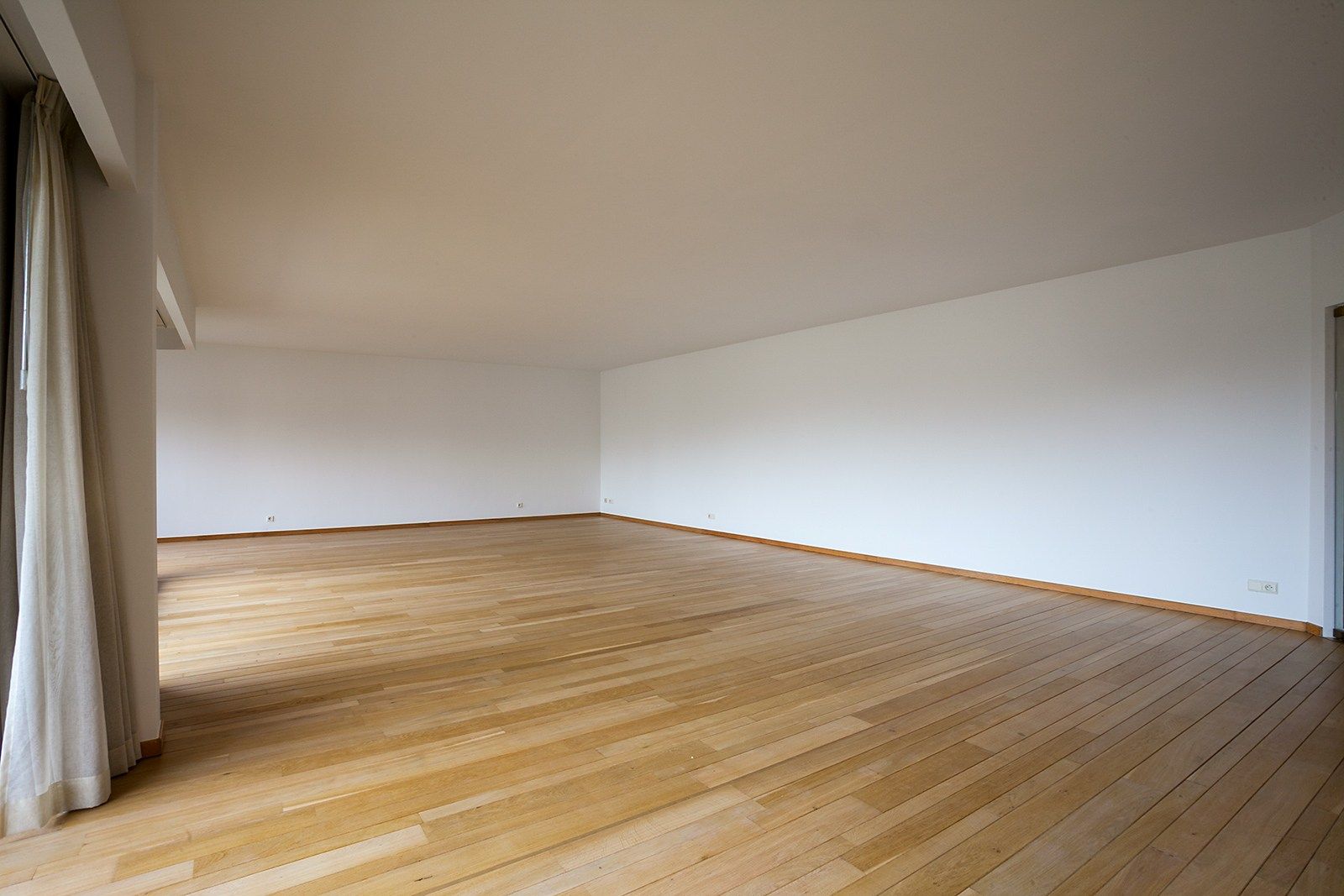 Ruim appartement met terras foto 4