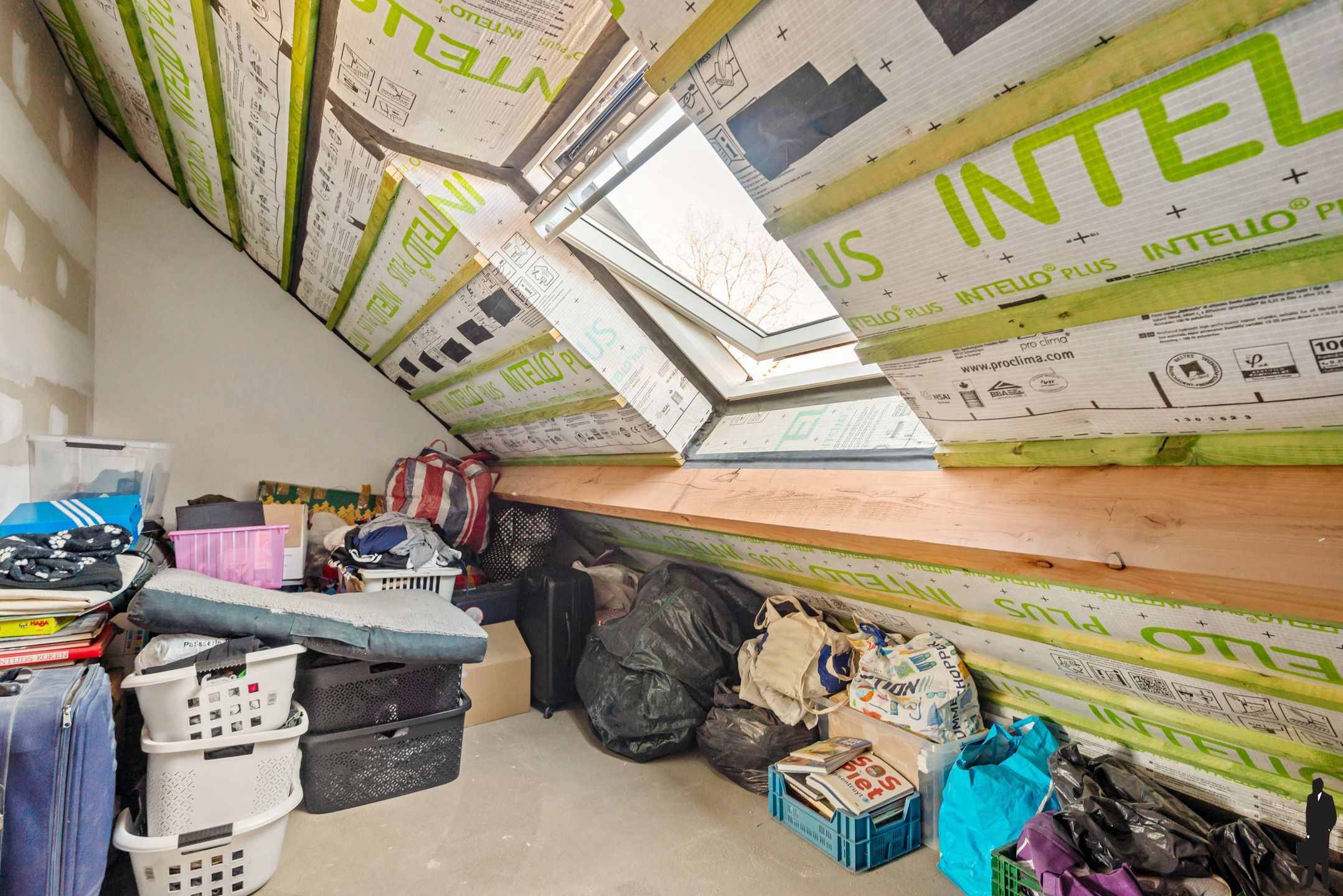 (Deels) gerenoveerde woning met ZW parktuin (ca. 1968m²) foto 37