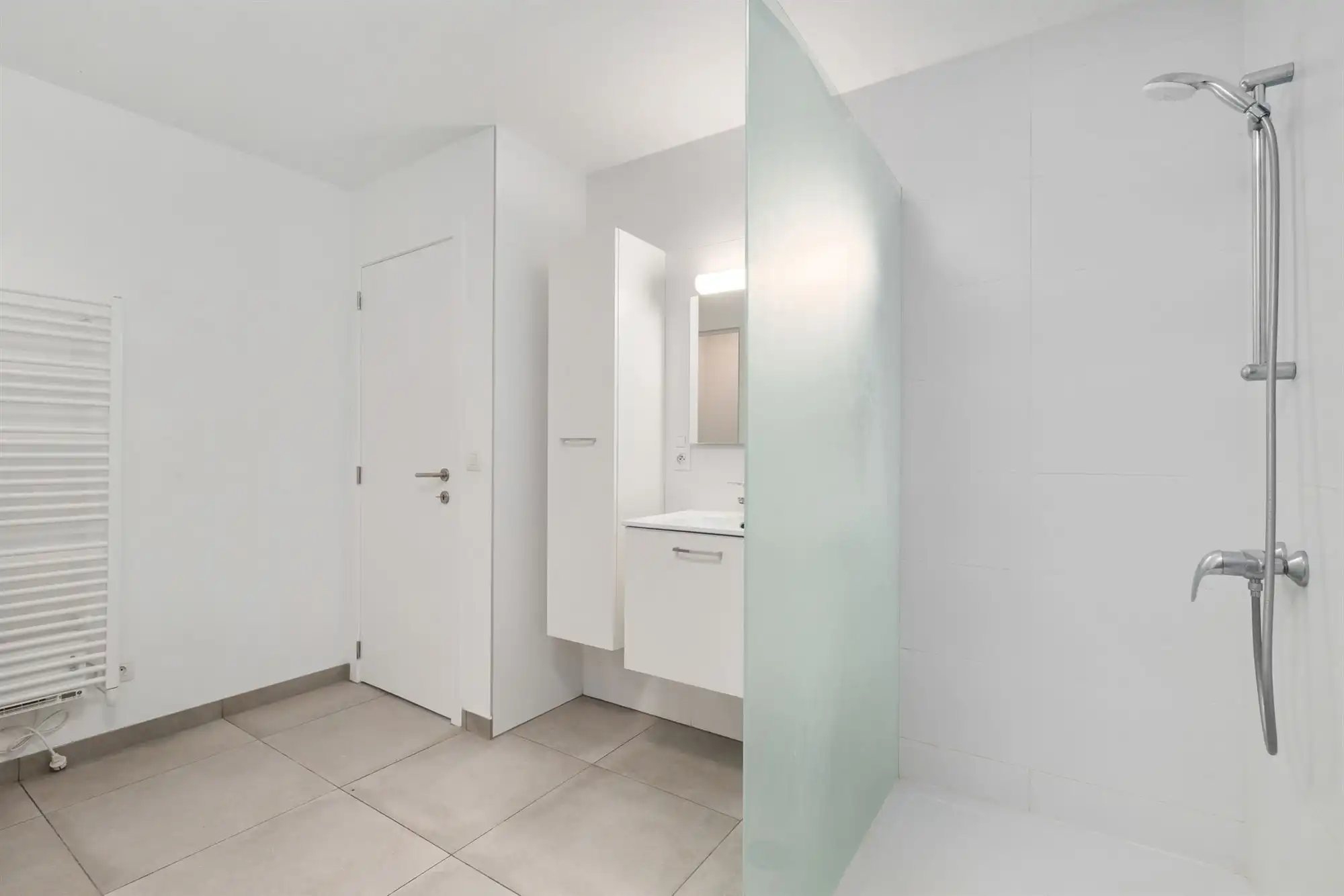 Gerenoveerd appartement vlakbij zee! foto 13