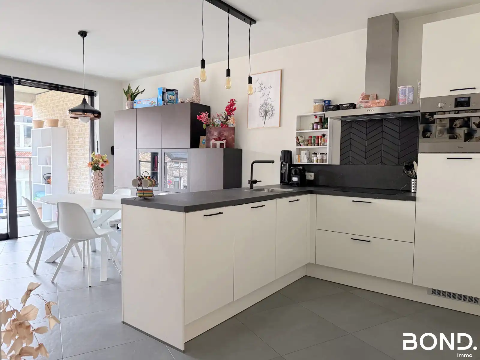 Instapklaar 2-slaapkamerappartement foto 6