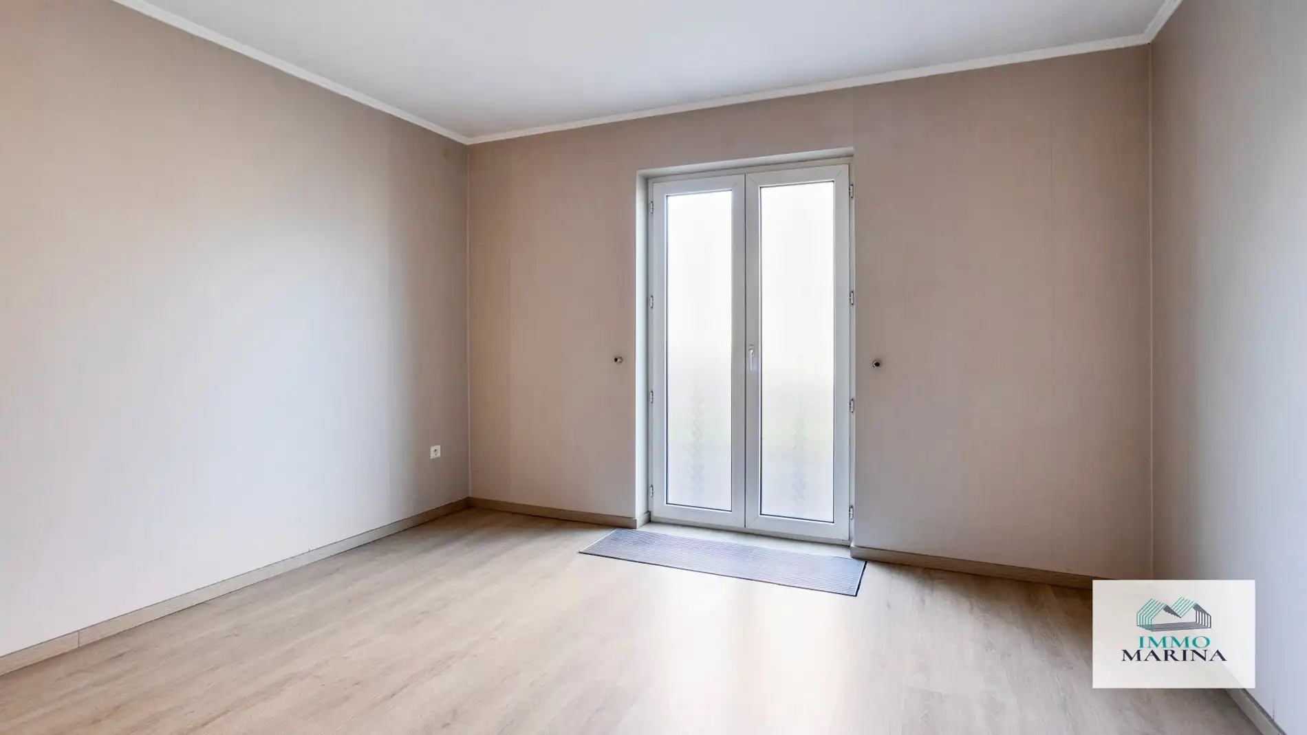 Gelijkvloerse woning met tuin en garage op 15a31ca foto 12