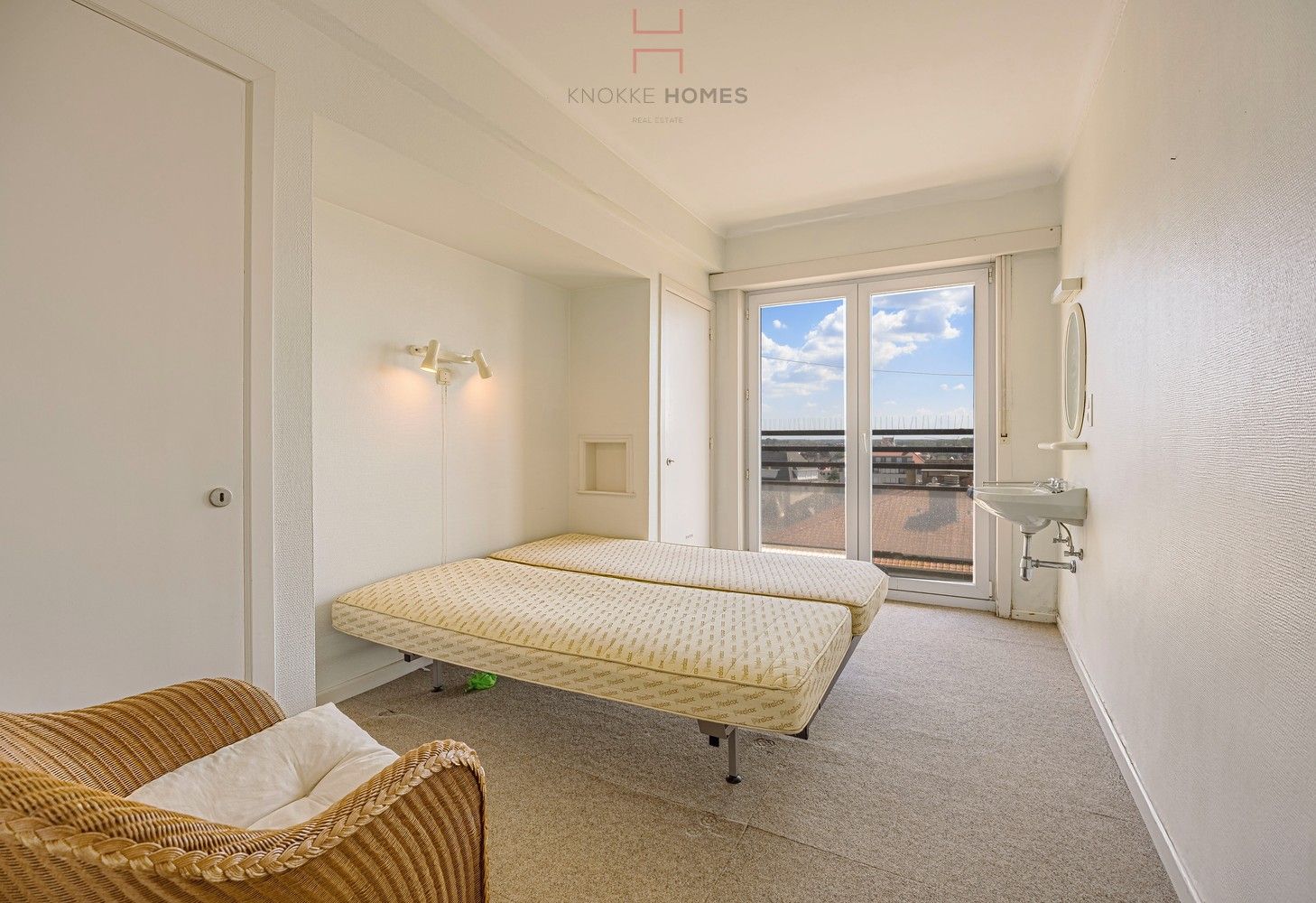 Ruim appartement met 4 kamers en prachtig zeezicht op de zeedijk aan het Albertstrand foto 16
