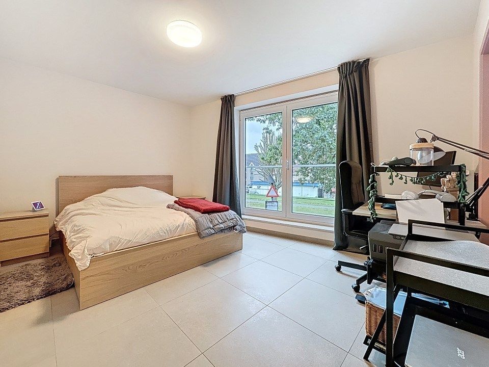Prachtig hoekappartement met grote garage gelegen naast het E. Dermautpark foto 5