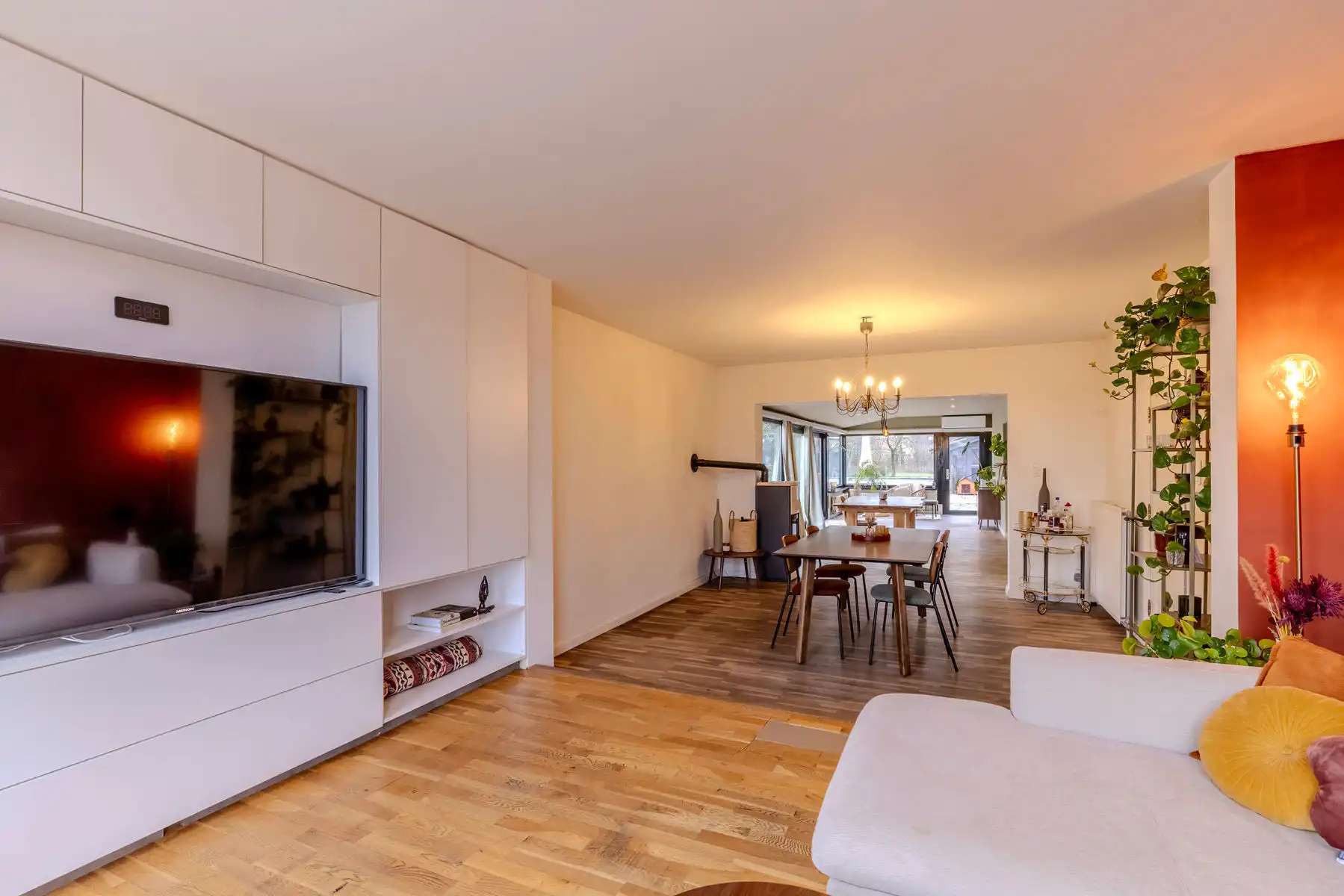 Woning met mogelijkheden en vergunde bijgebouw op 2.012m² foto 10