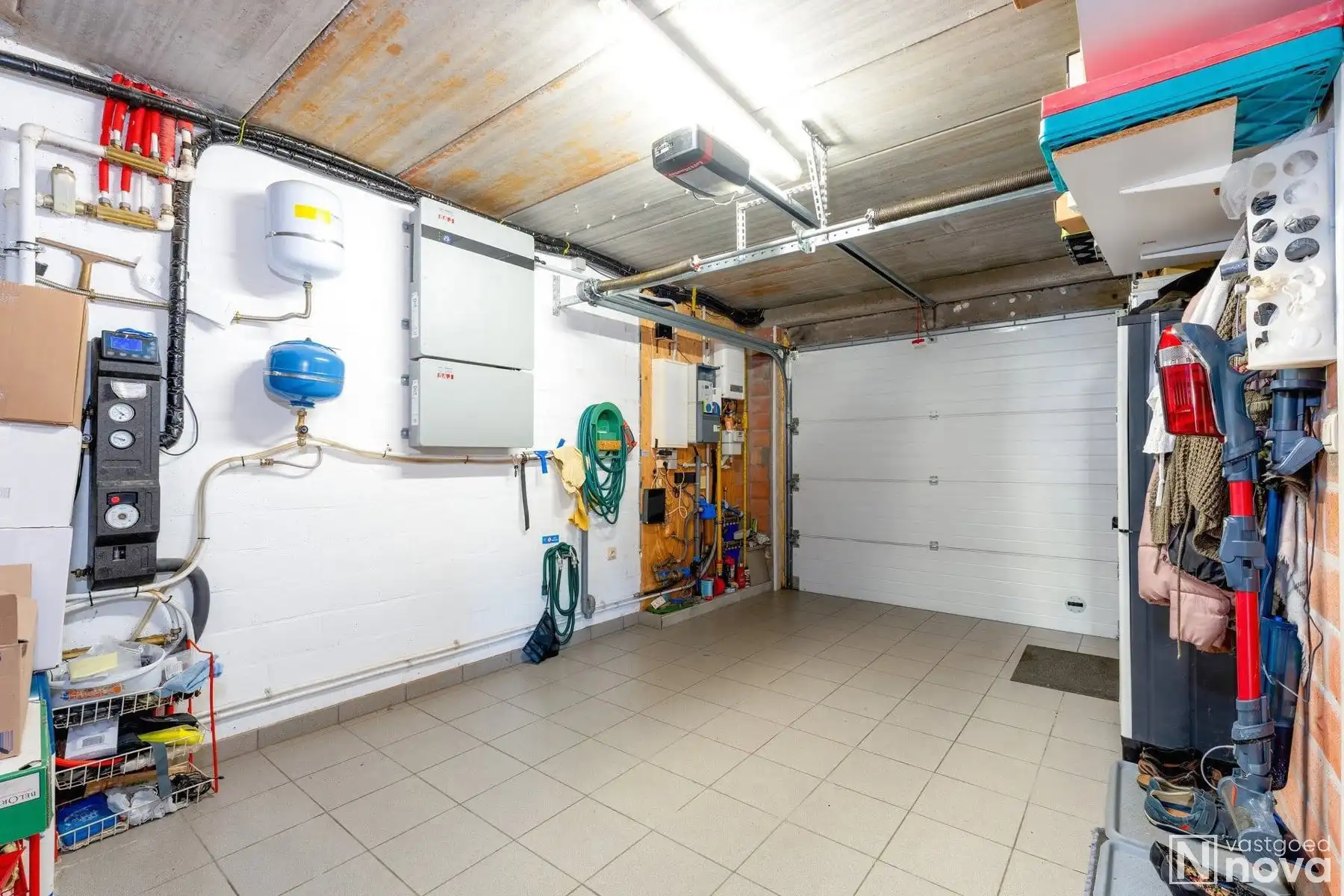 Instapklare energiezuinige half-open woning met zonnige tuin foto 20