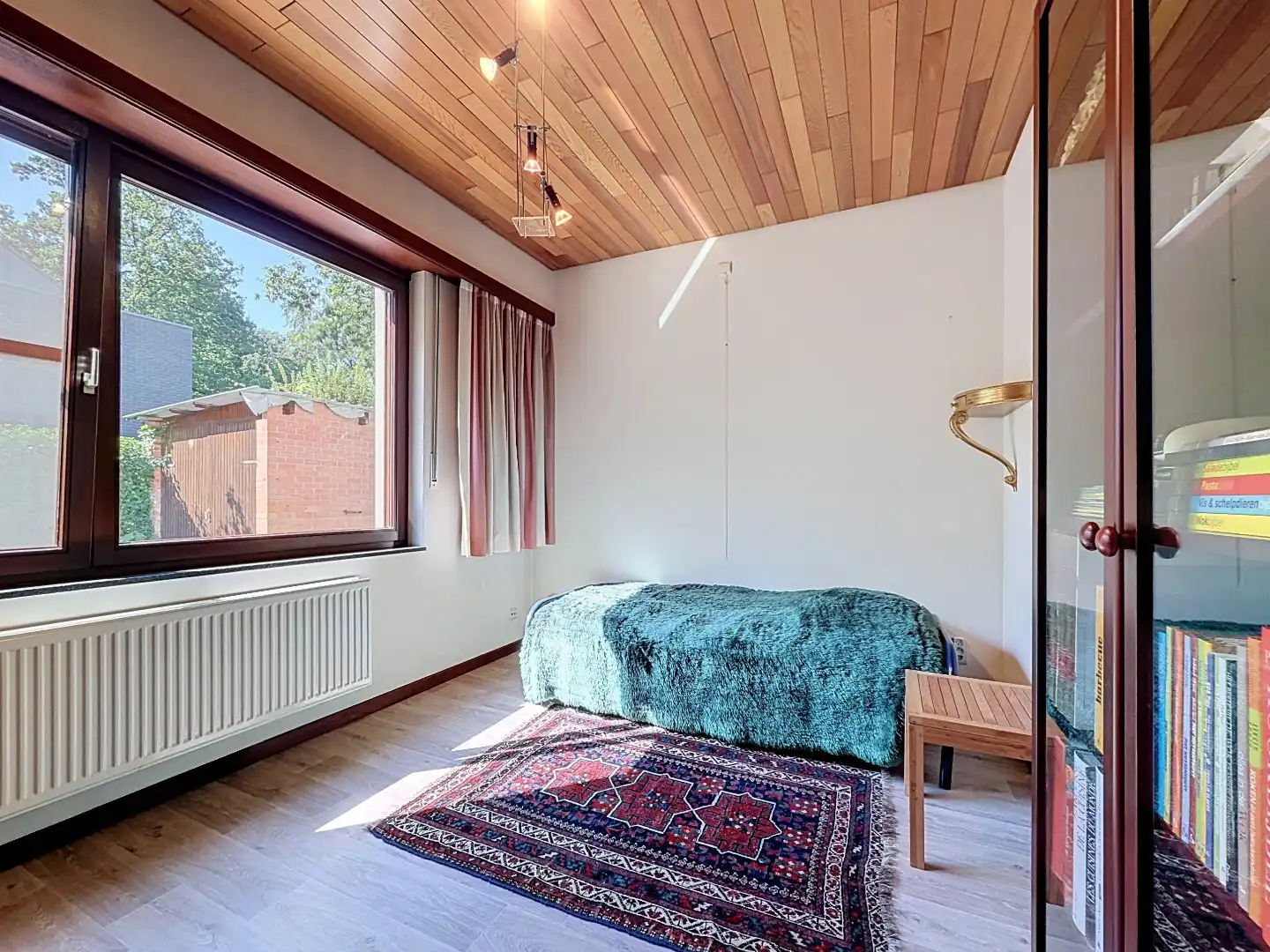 Charmante vrijstaande villa met 3 slaapkamers, ruime zolder en zonnig perceel van 1.500 m² foto 14
