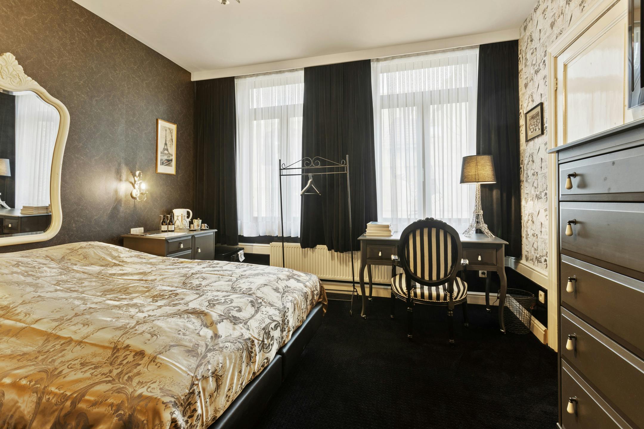 Charmant gerenoveerde B&B met woonst, winkel en handelsfonds foto 15
