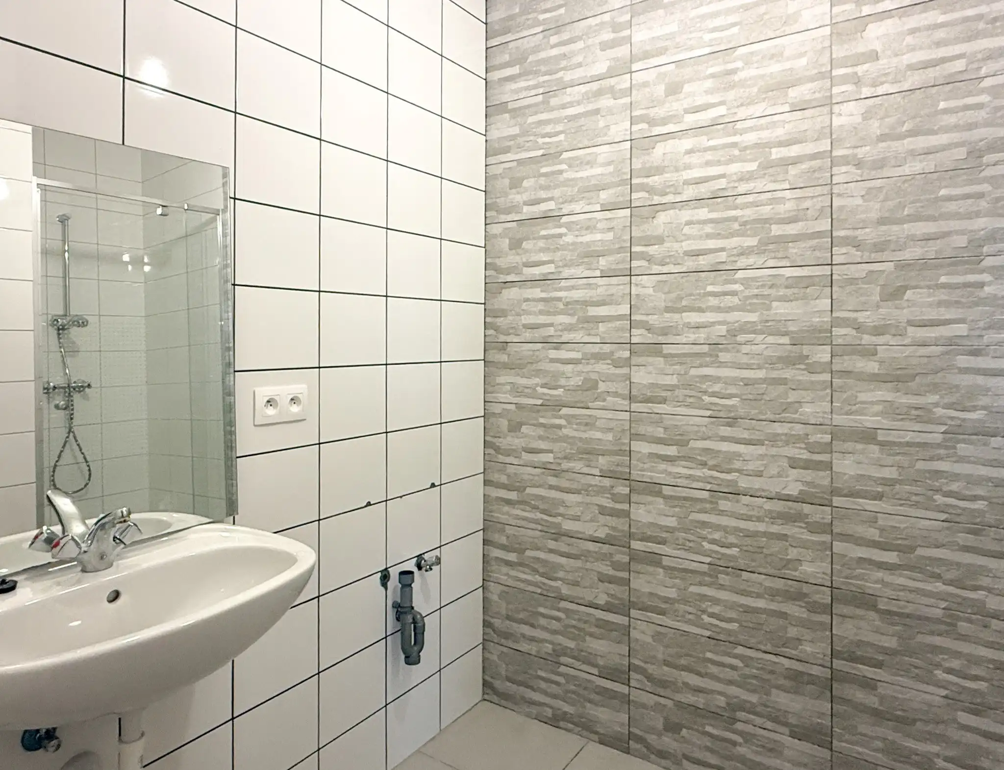 Appartement met 2 slaapkamers in het hartje van Kruibeke foto 6