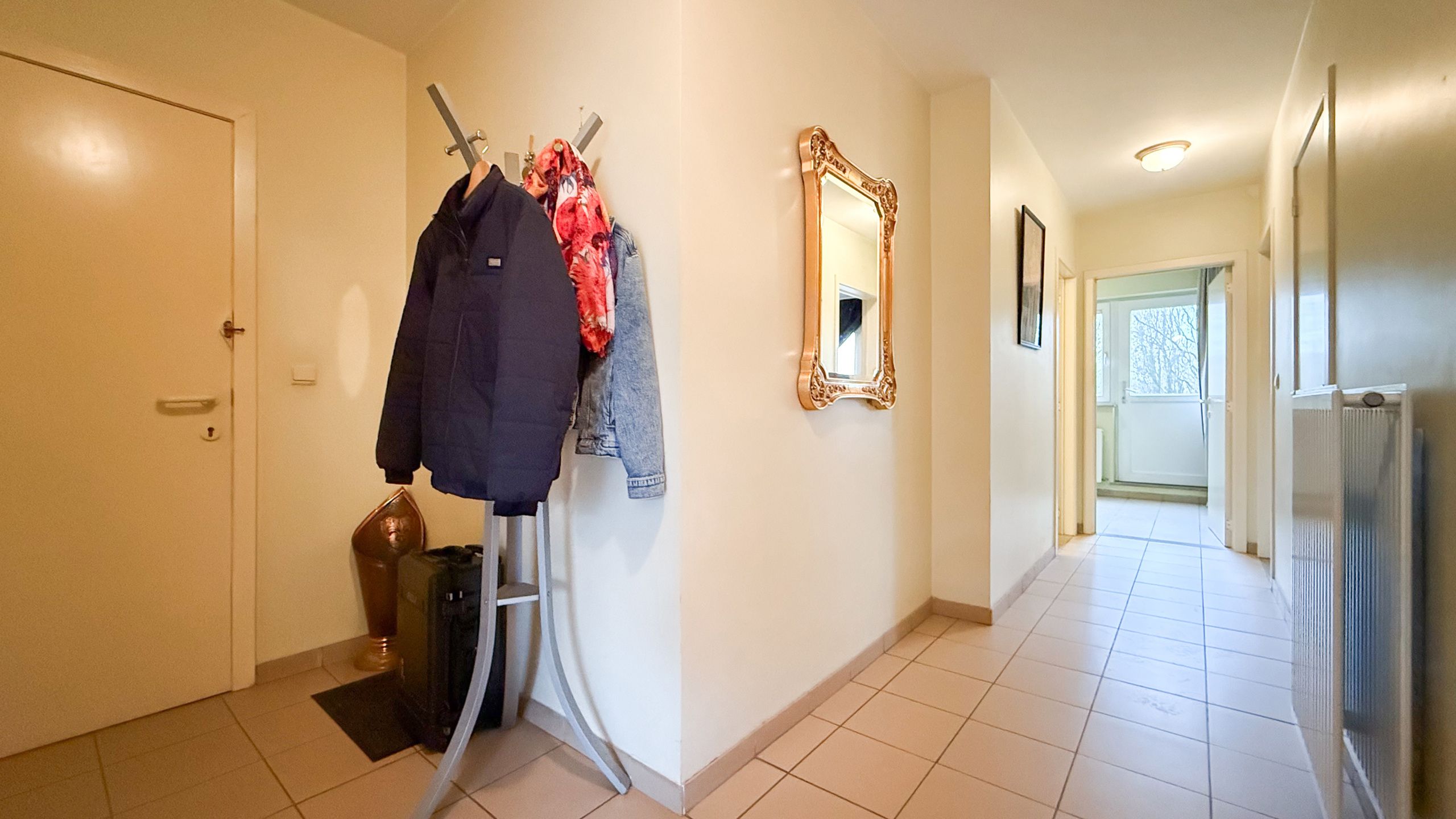 Instapklaar app 2-slpk. met 2 terrassen en garage in Heusden foto 18