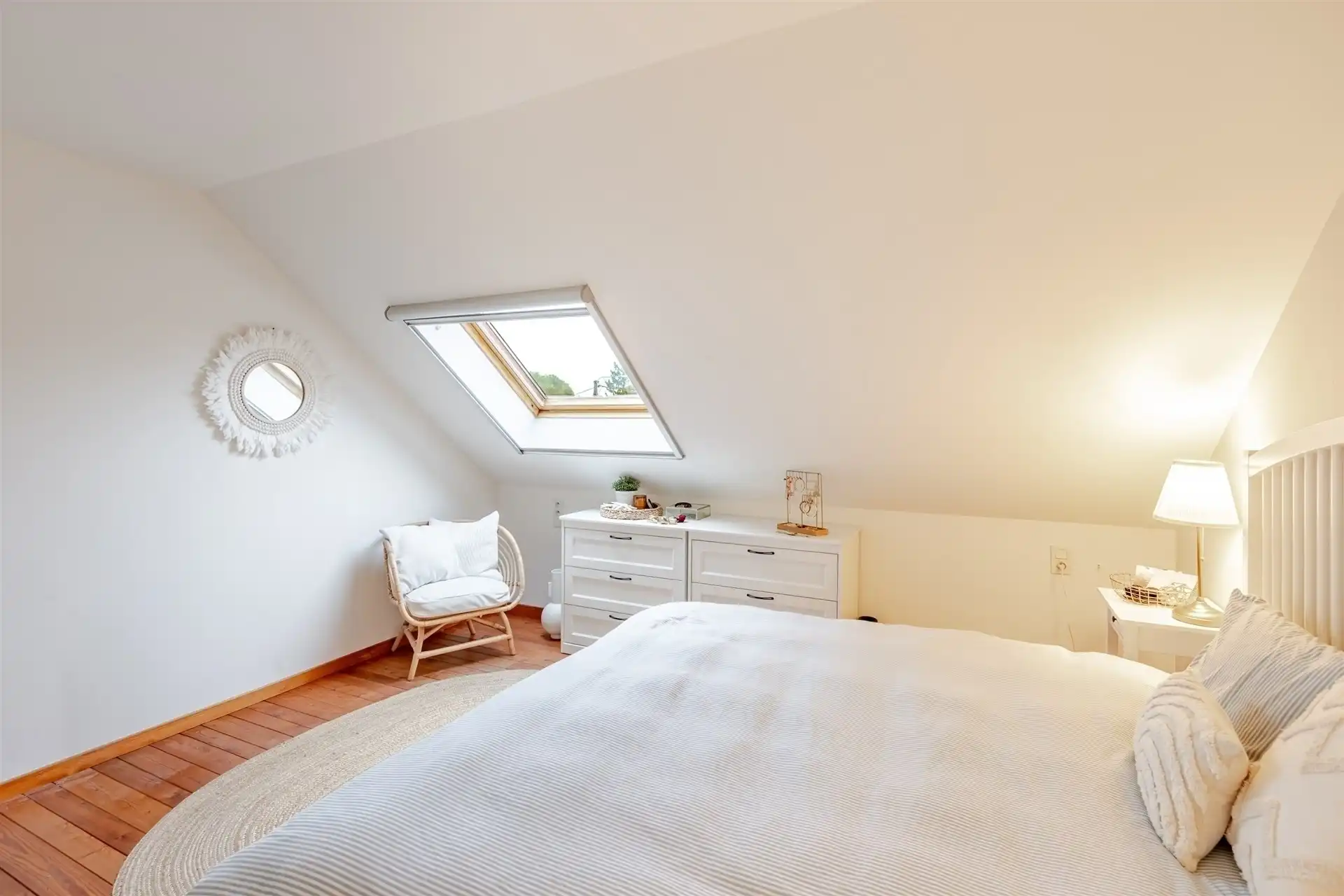 Super gezellige en instapklare woning met mooie tuin in Wichelen foto 16