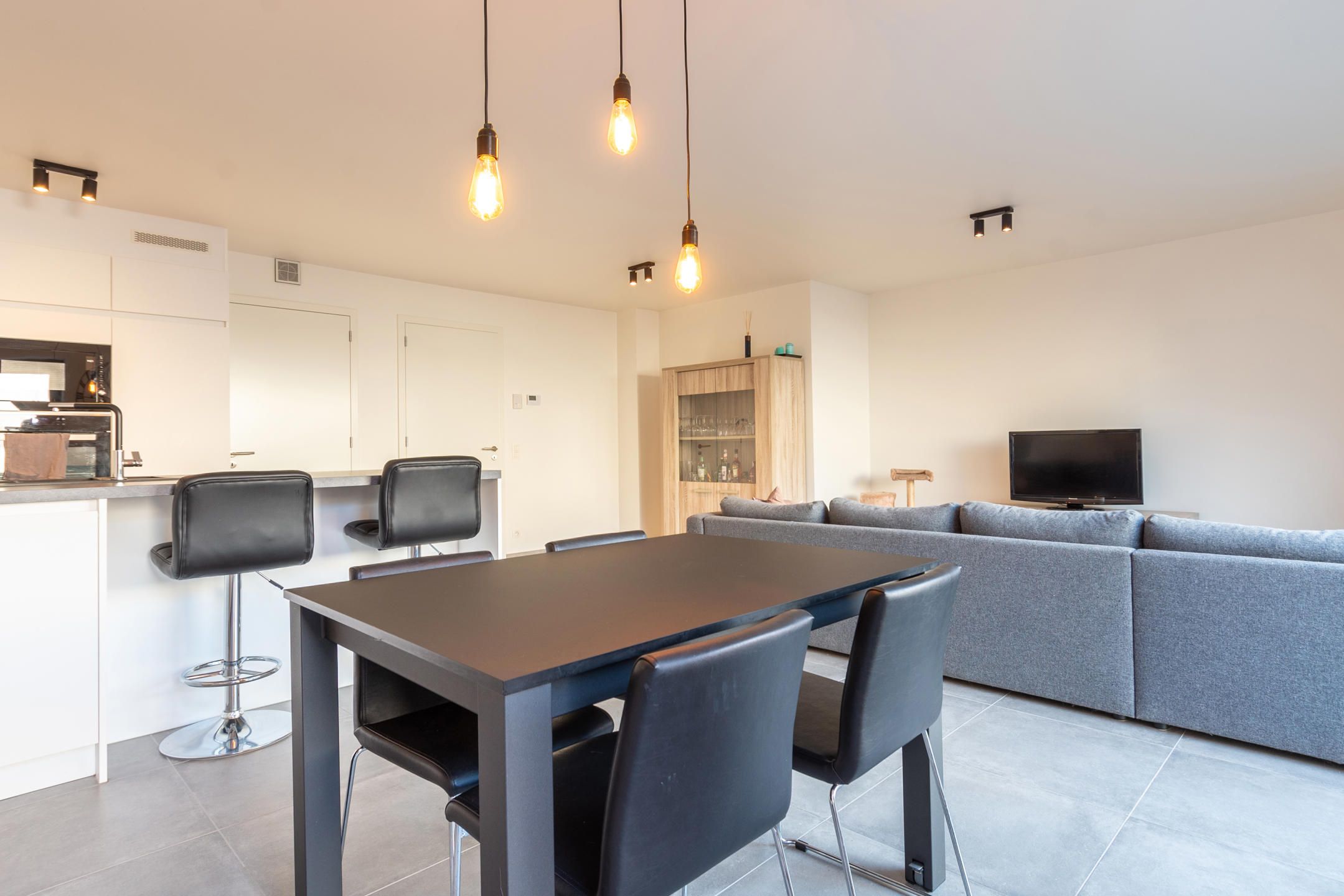 Trendy gelijkvloers appartement! foto 8