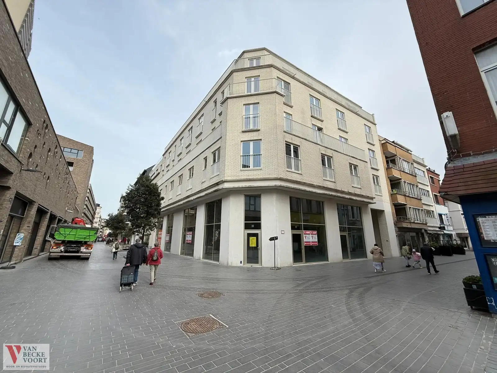 Hoekhandelspand 199m² foto 3