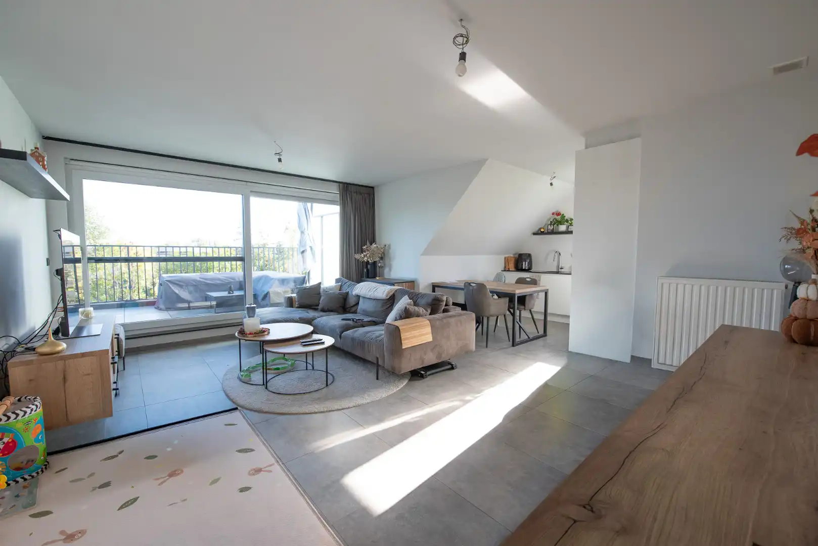 Recent nieuwbouwappartement met ruim terras te koop in Zulte (Machelen) foto 3