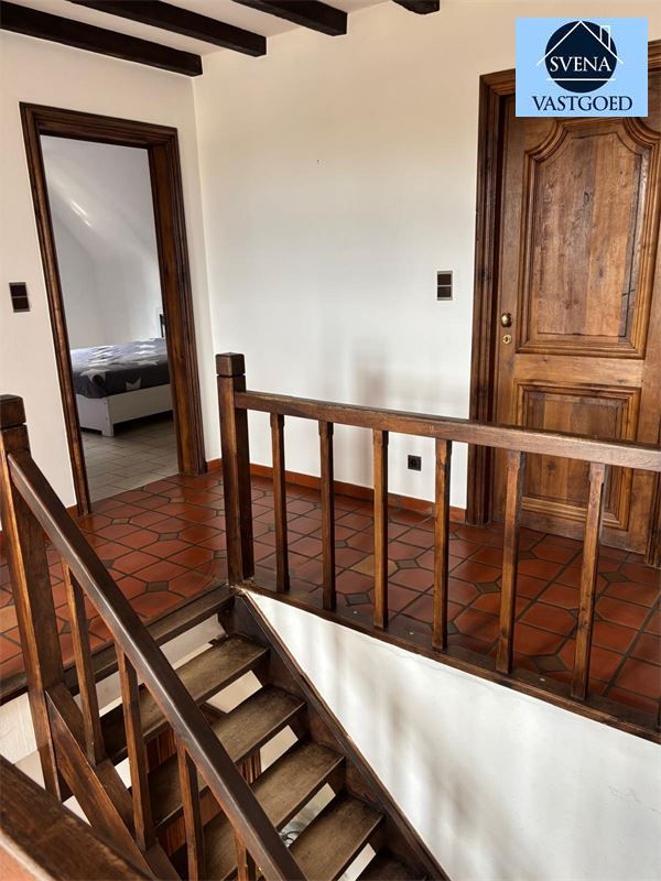 MOOIE RUIME VILLA MET SLAAPKAMERS EN TUIN  foto 8