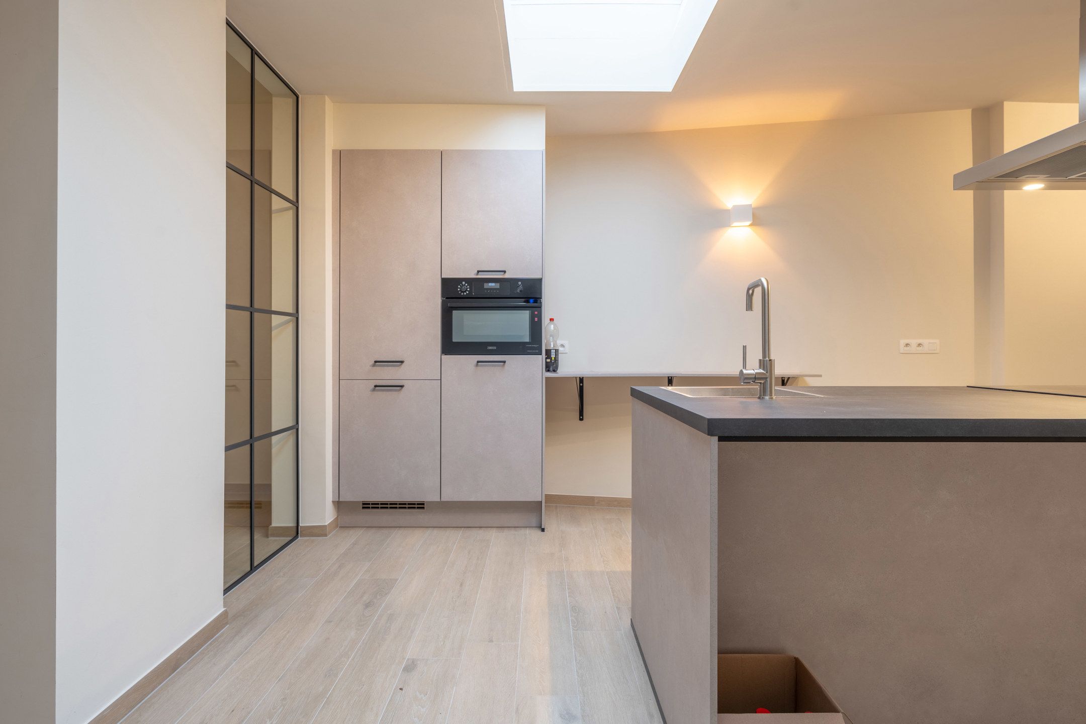 Stadswoning met 3 slpk's, tuin en dubbele garage te Turnhout foto 2