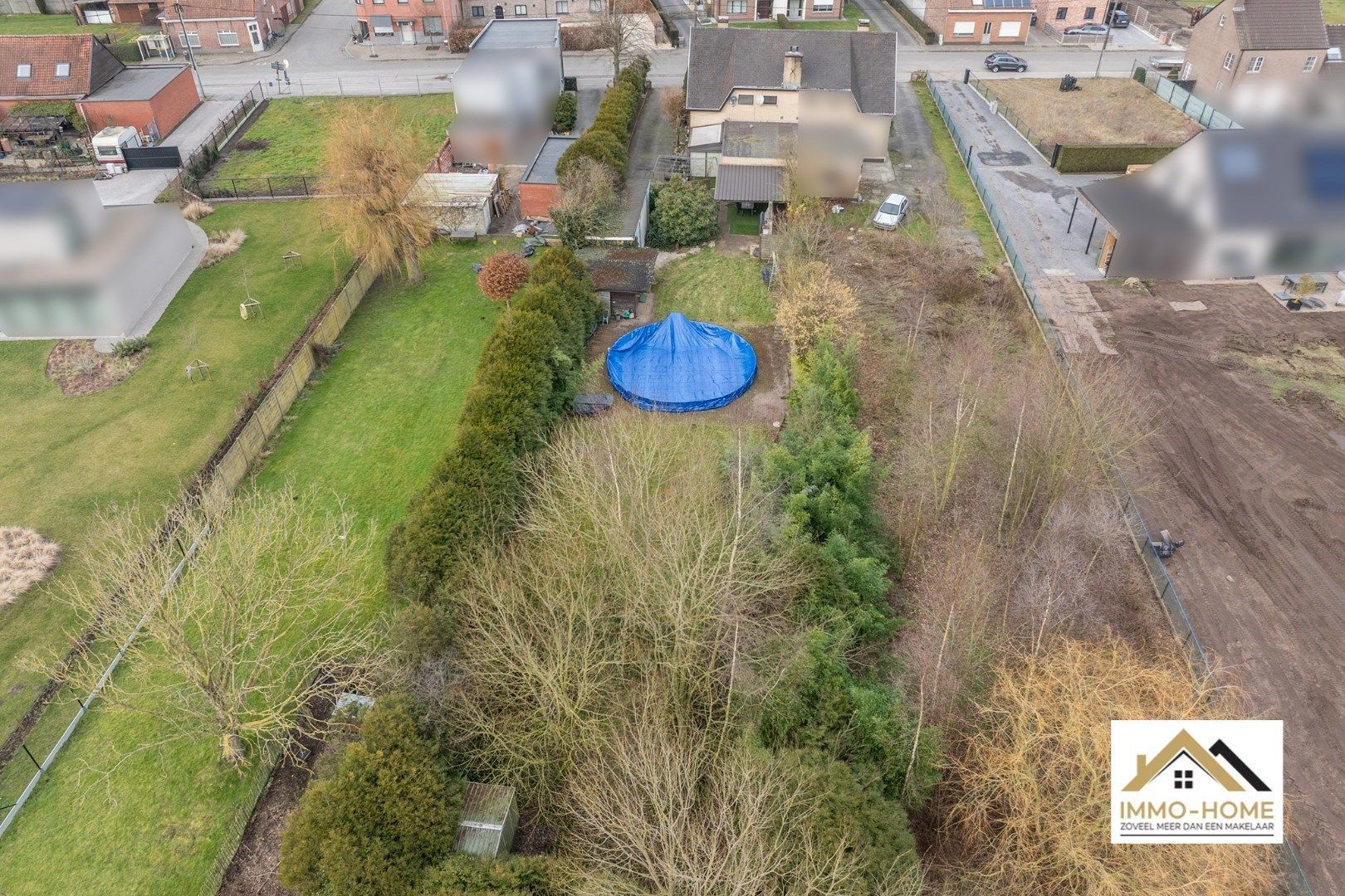 Halfopen bebouwing in groene omgeving! foto 4