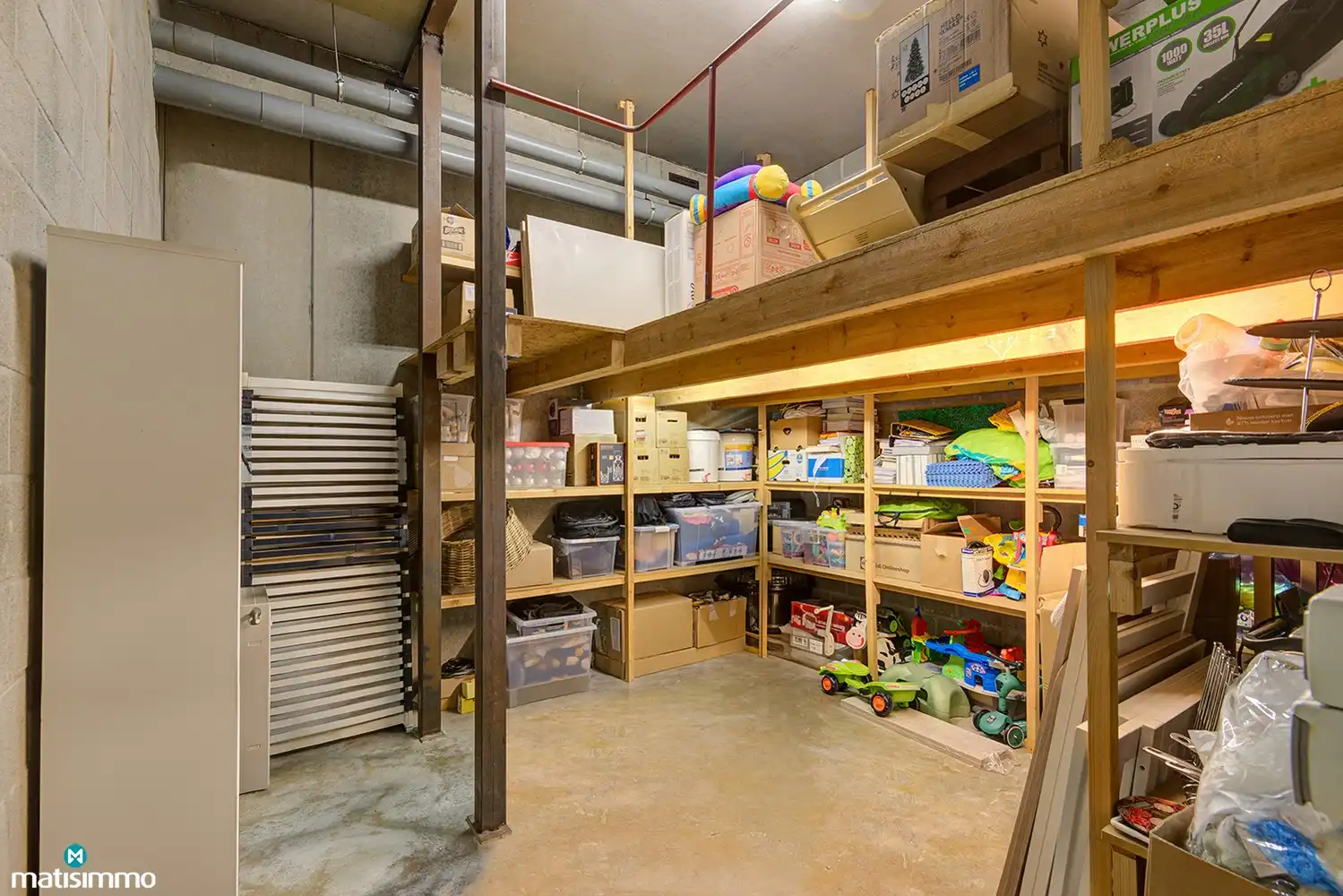 RUIM INSTAPKLAAR GELIJKVLOERS APPARTEMENT MET TWEE SLAAPKAMERS EN TUIN TE ZUTENDAAL foto 23