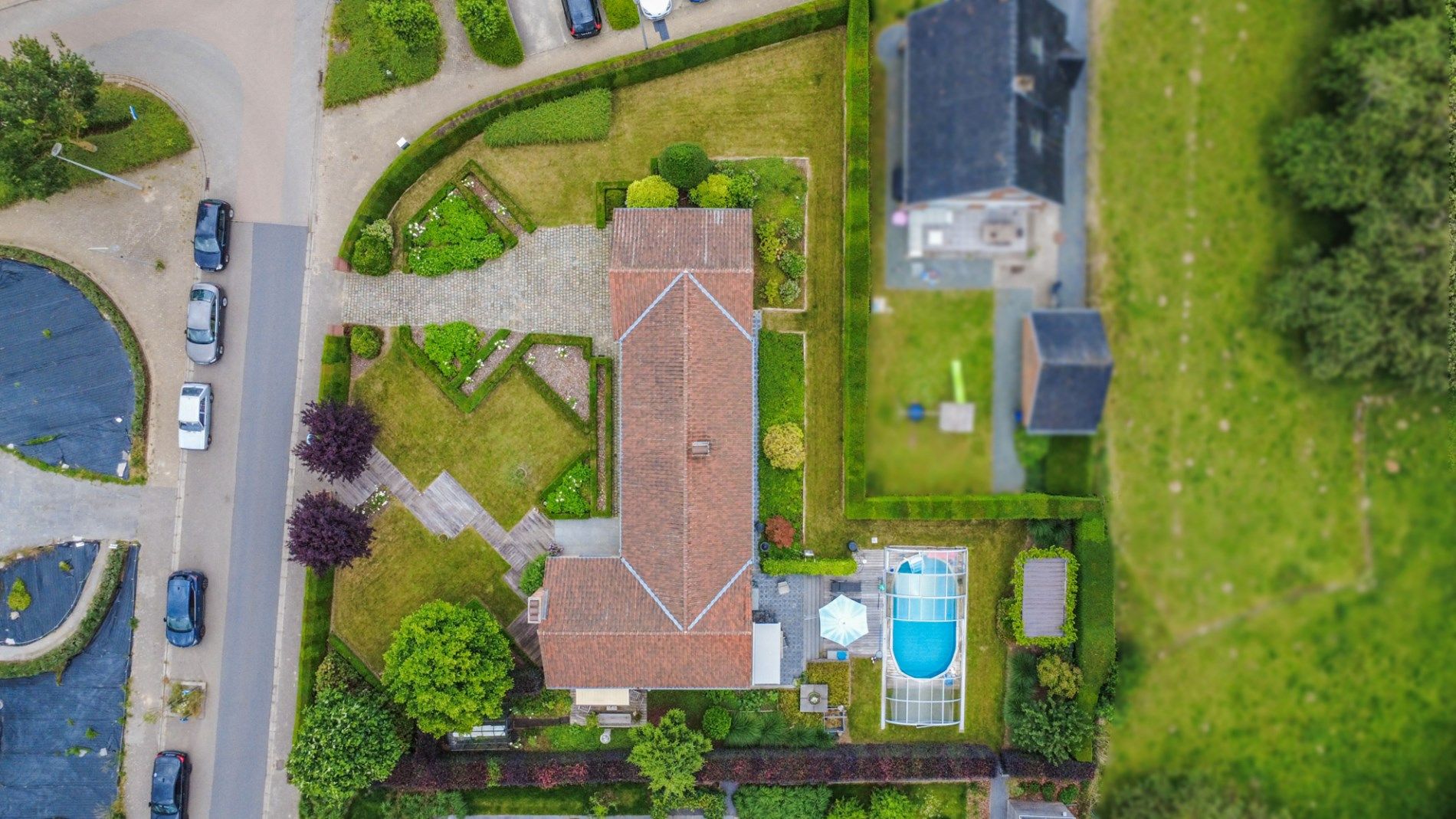 GELIJKVLOERSVILLA MET 3 SLP, GARAGE & ZWEMBAD ! foto 5