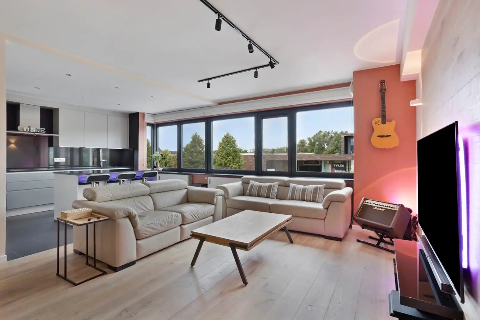 Perfect instapklaar 2-slaapkamerappartement met garage  foto 6