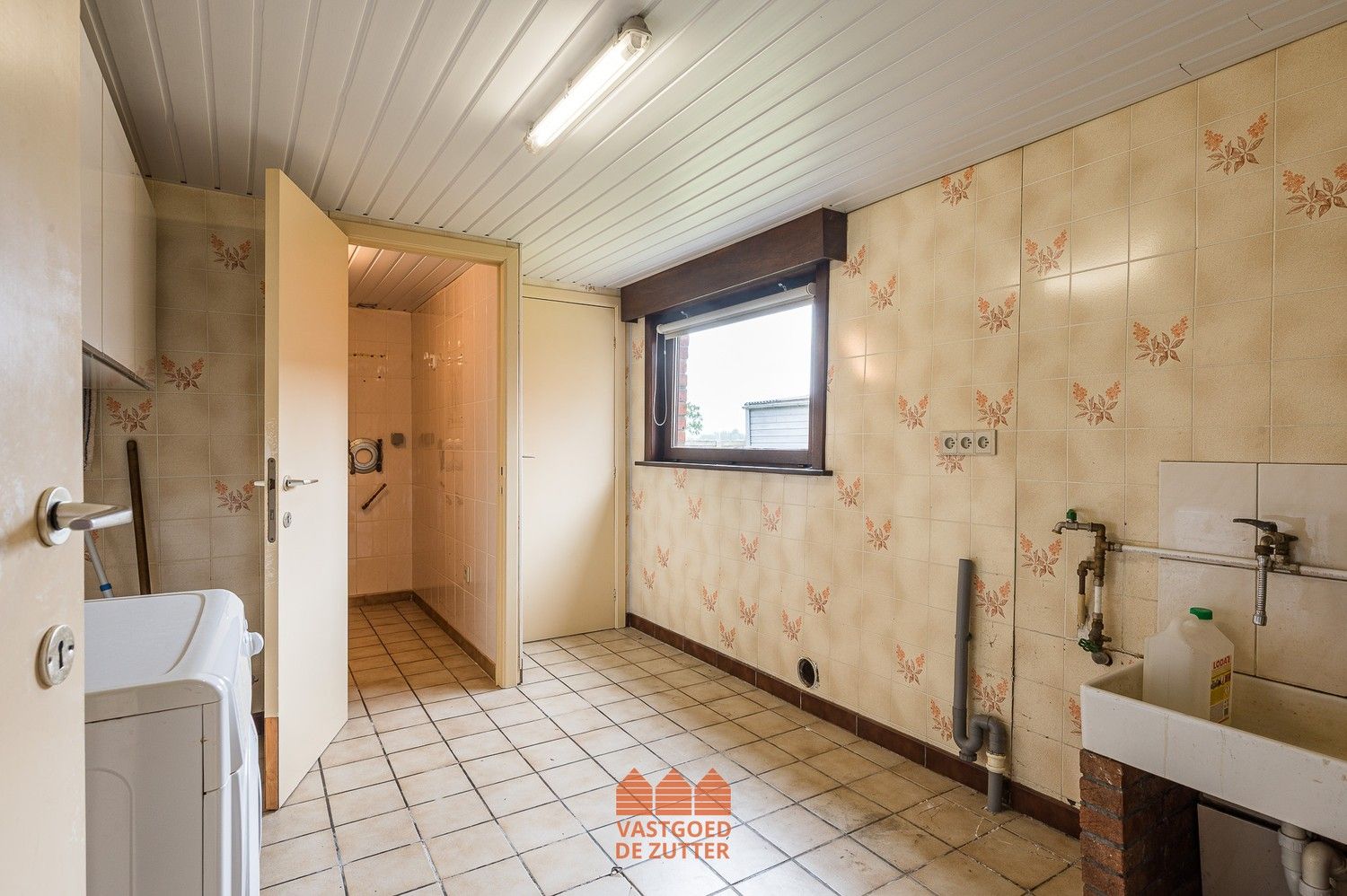 Te renoveren woning te Waarschoot foto 8