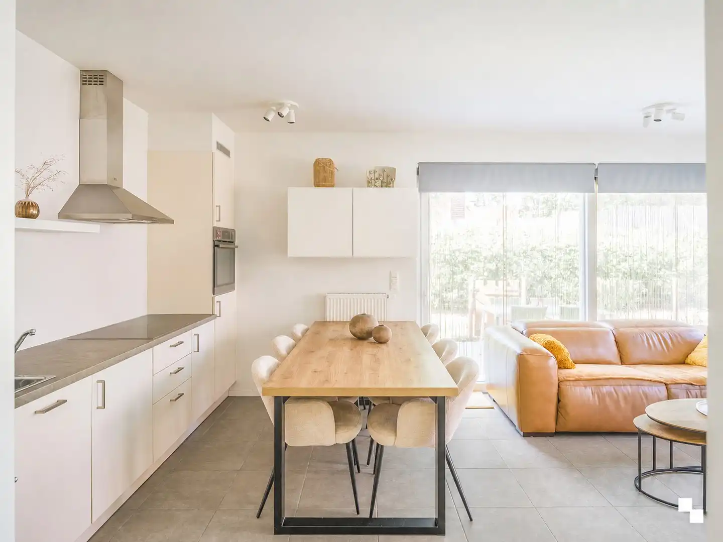 Gelijkvloers appartement omgeven door groen aan de Sint-Denijskerk foto 7