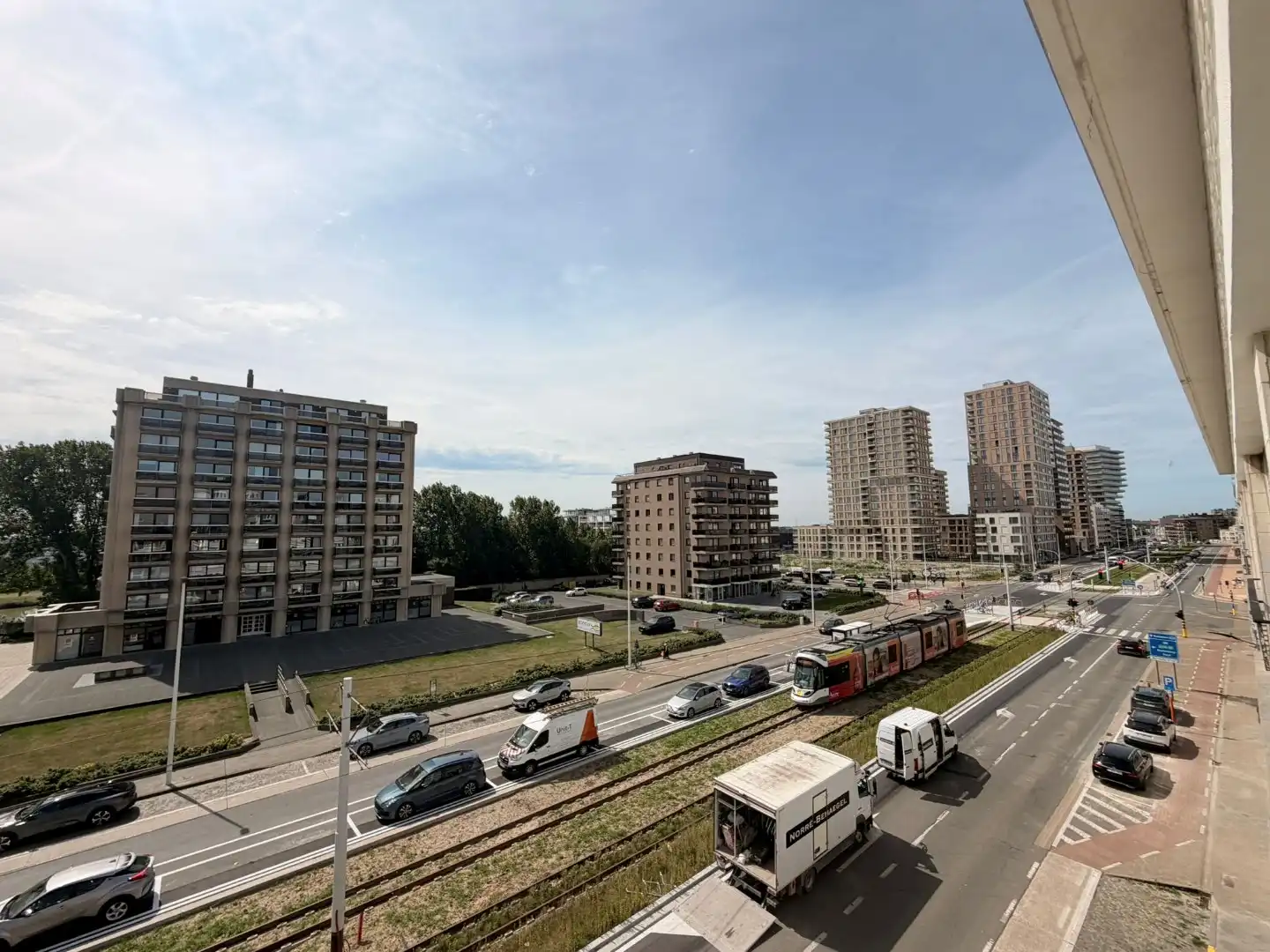 Instapklaar appartement op de hoogste verdieping, vlak achter de Zeedijk foto 16