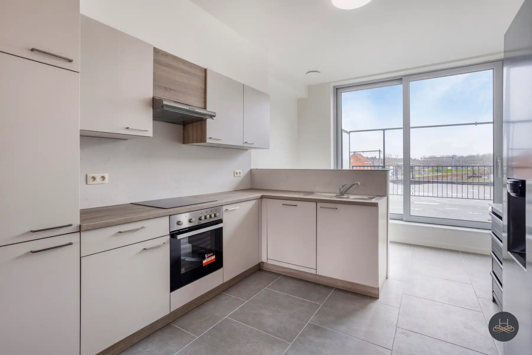 Moderne woning met ruim dakterras en garage  foto 4