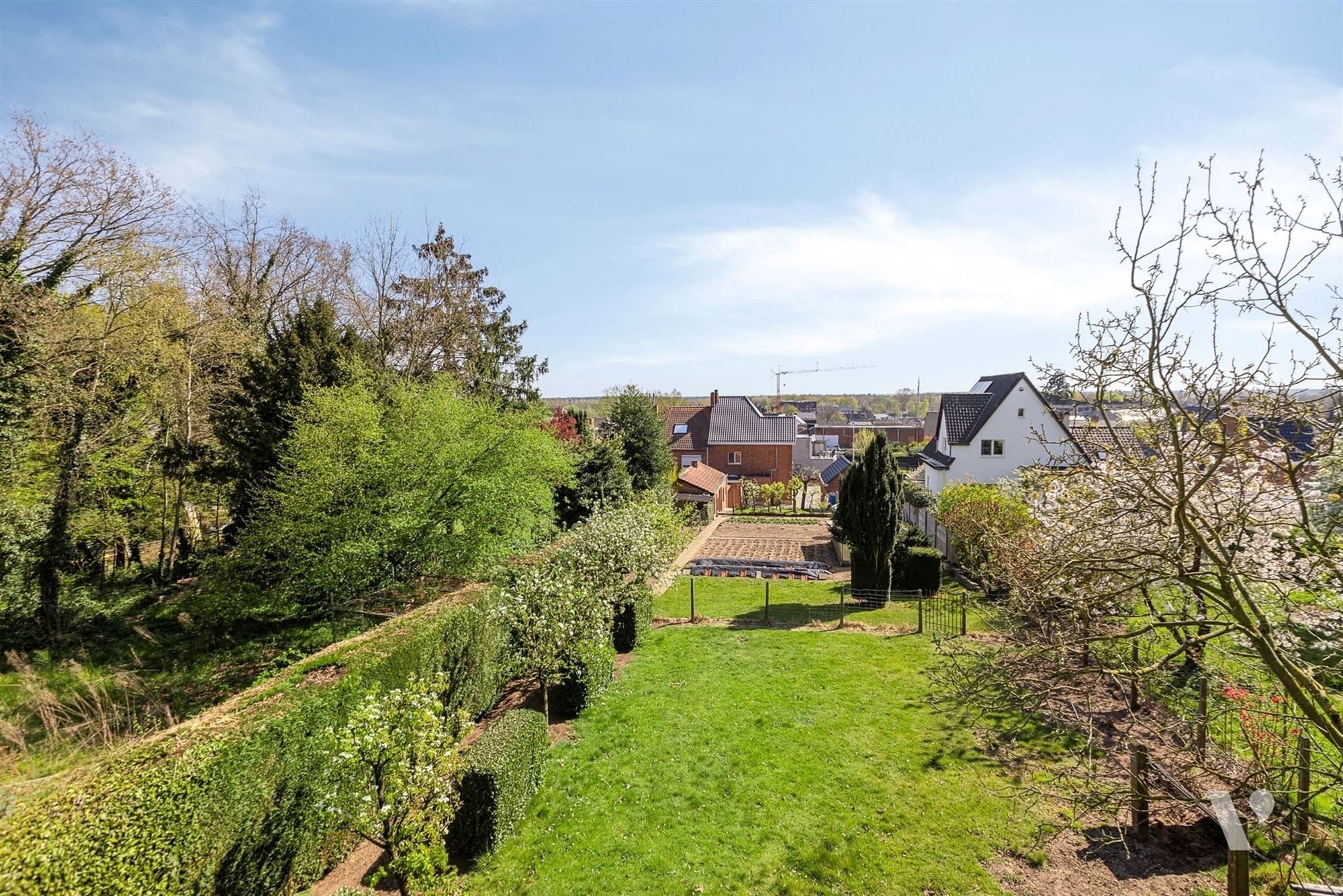 Karaktervolle woning met mooie tuin foto 35
