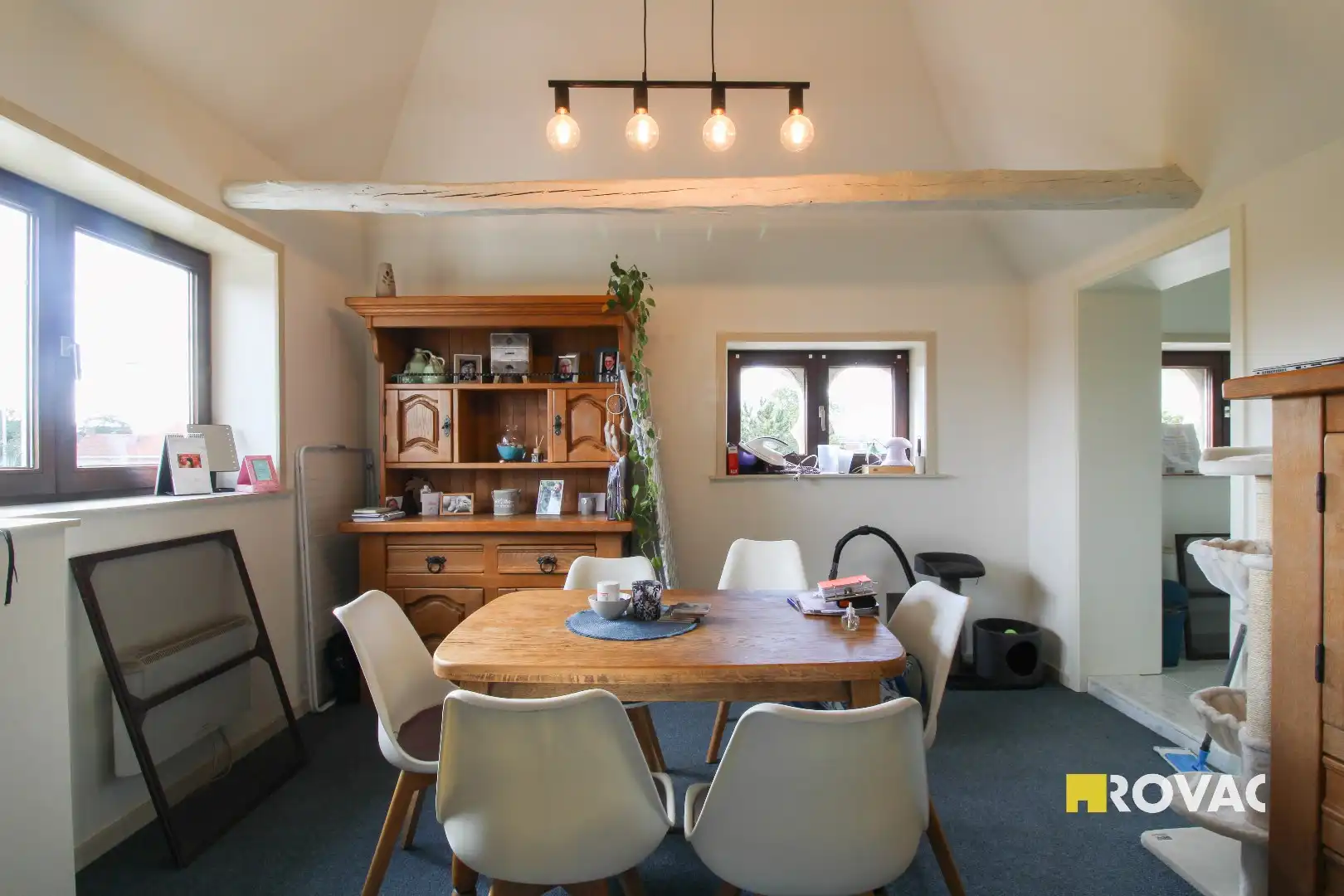 Vernieuwd appartement nabij het station van Izegem! foto 2