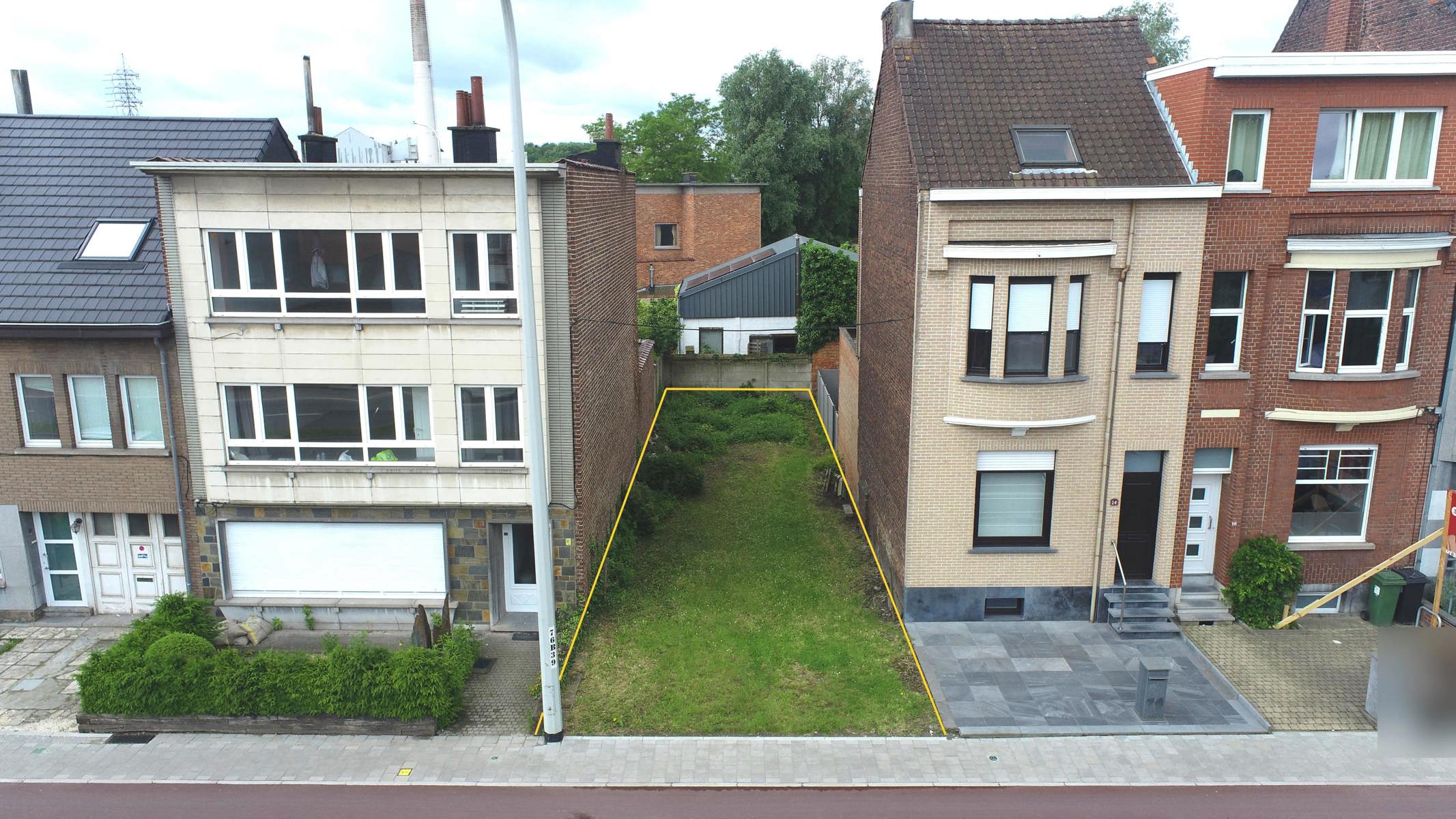 Bouwgrond voor gesloten bebouwing nabij stadscentrum! foto 1