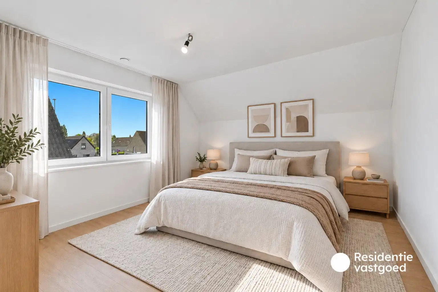 Gezinswoning met drie slaapkamers op goeie locatie foto 16