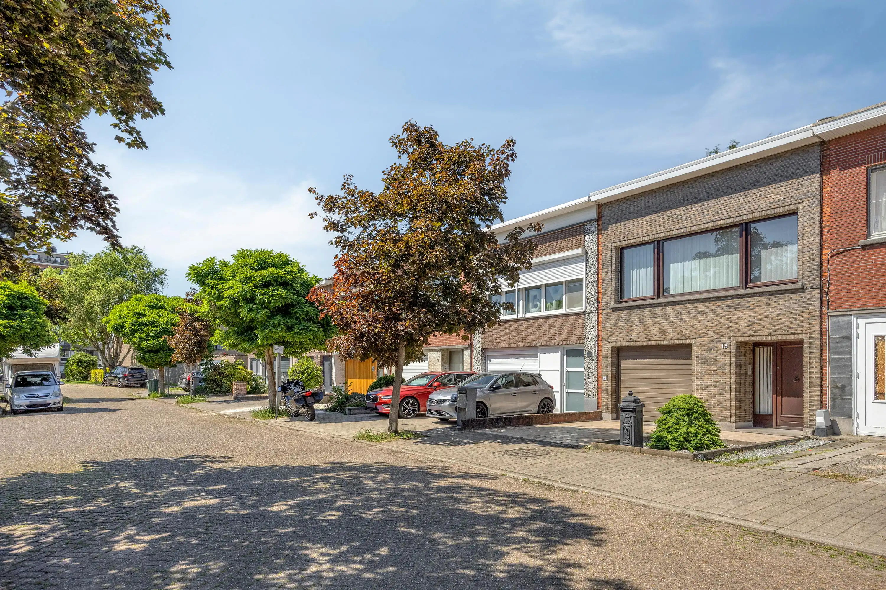 Huis met garage te koop in de geliefde tuinwijk van Merksem foto 20