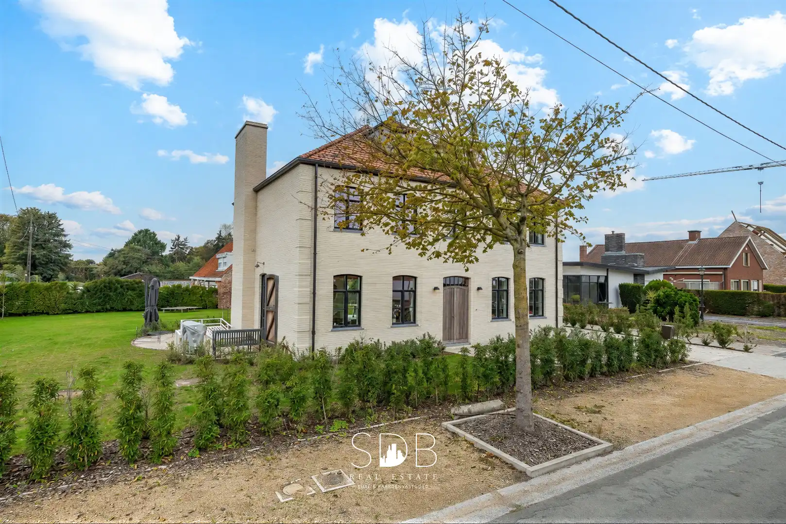 Landelijke villa met gezinstuin op 852m² foto 26