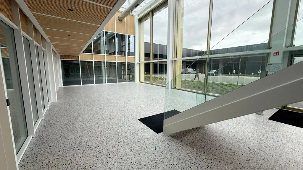 Magazijn te huur langs E34 in Turnhout foto 10