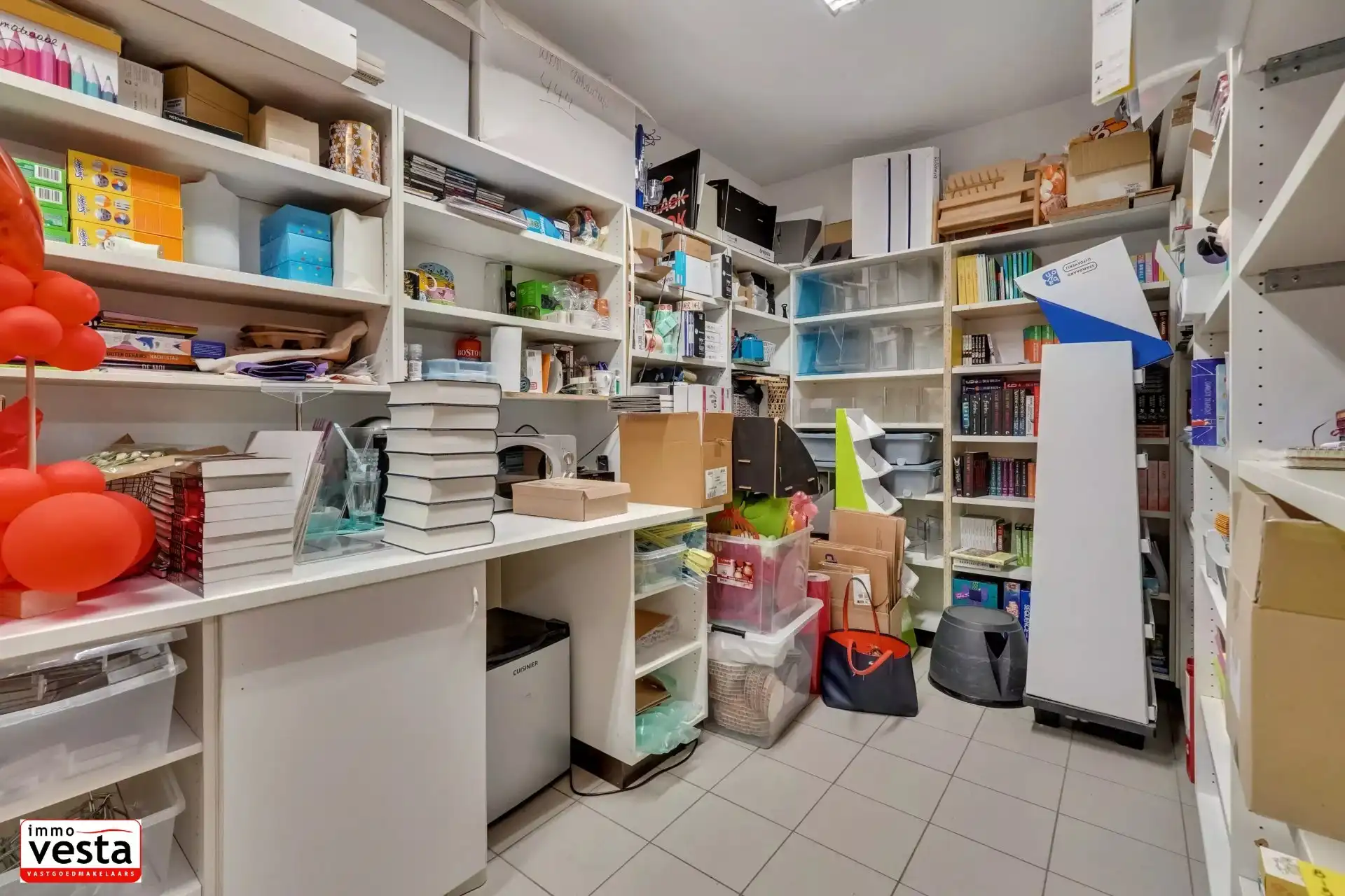 Investeringspand met winkel en appartement foto 10