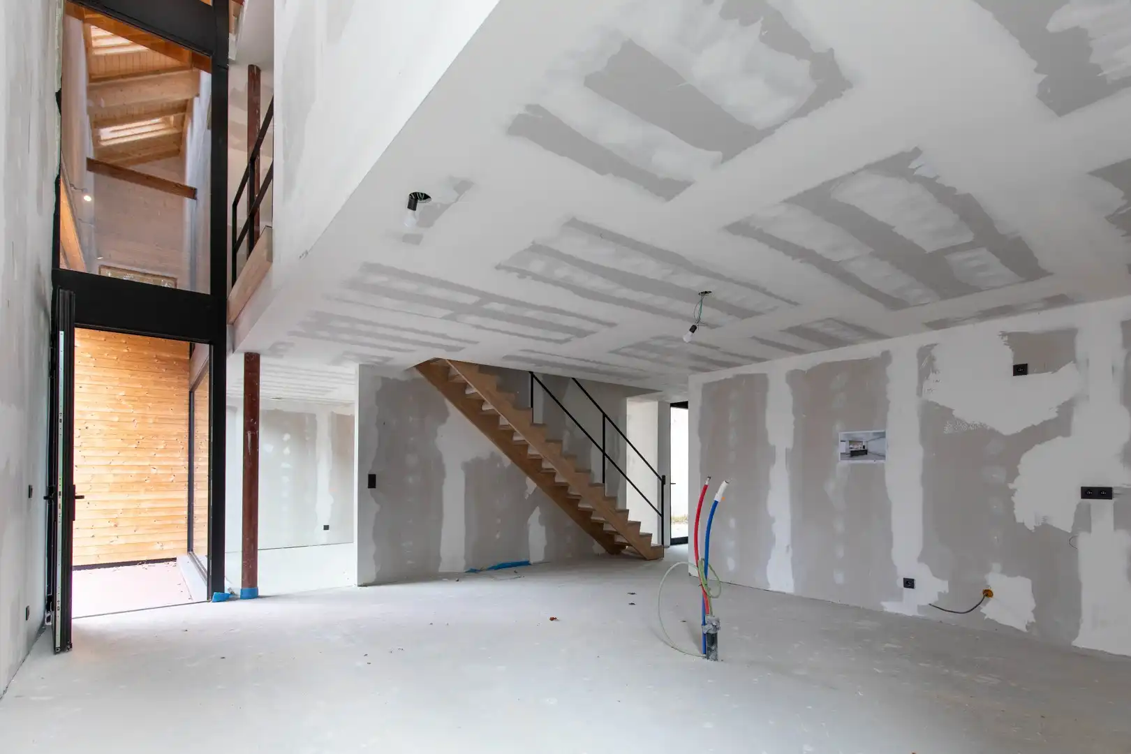 Lichtrijke woning met drie slaapkamers en twee badkamers (aankoop onder registratierechten, 2% mogelijk) foto 7