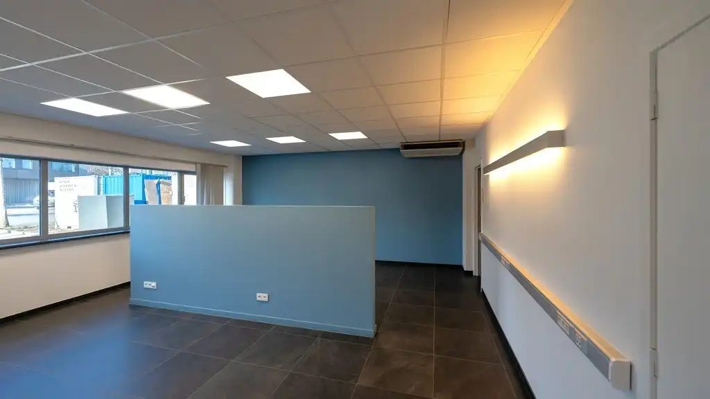 Bedrijfsunit te huur in industriezone de Zaat te Temse foto 10