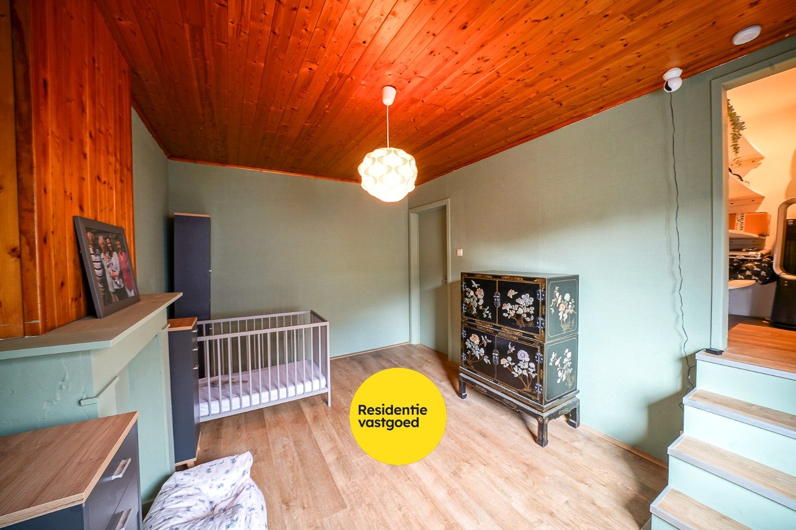 Instapklare woning met garage en tuin te Bredene foto 12